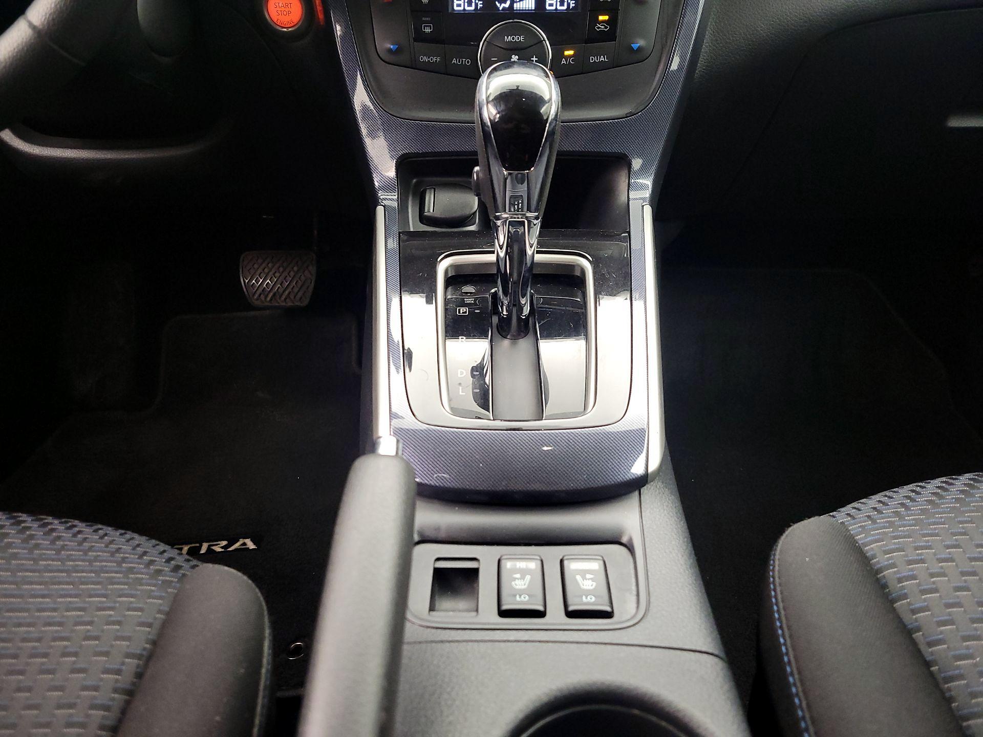 Thumbnail: 2018 Nissan Sentra - 17