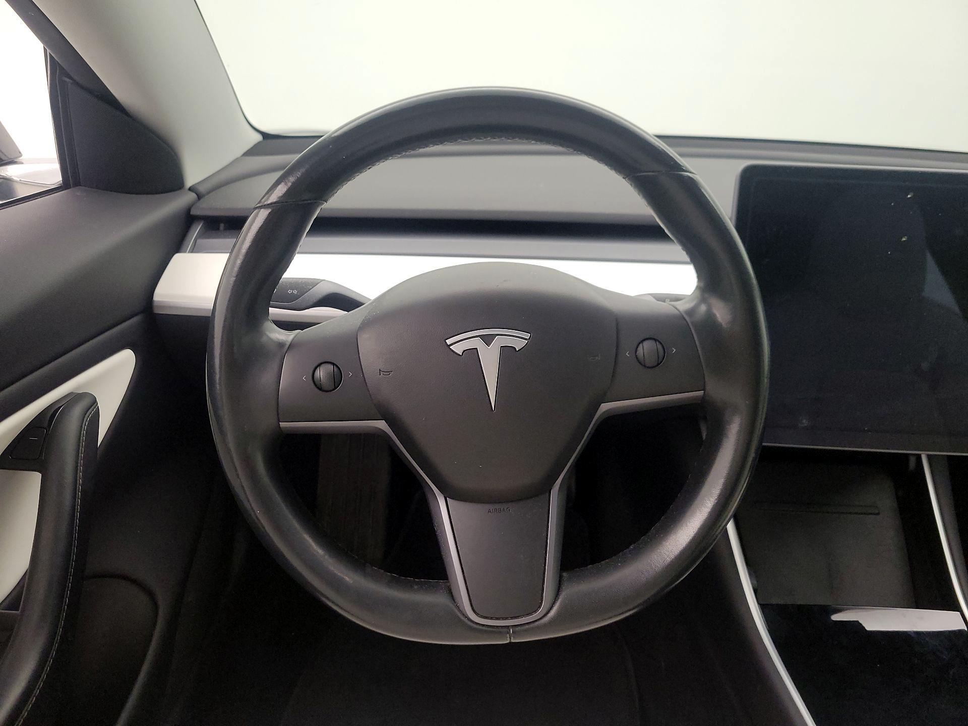 Thumbnail: 2019 Tesla Model 3 - 10