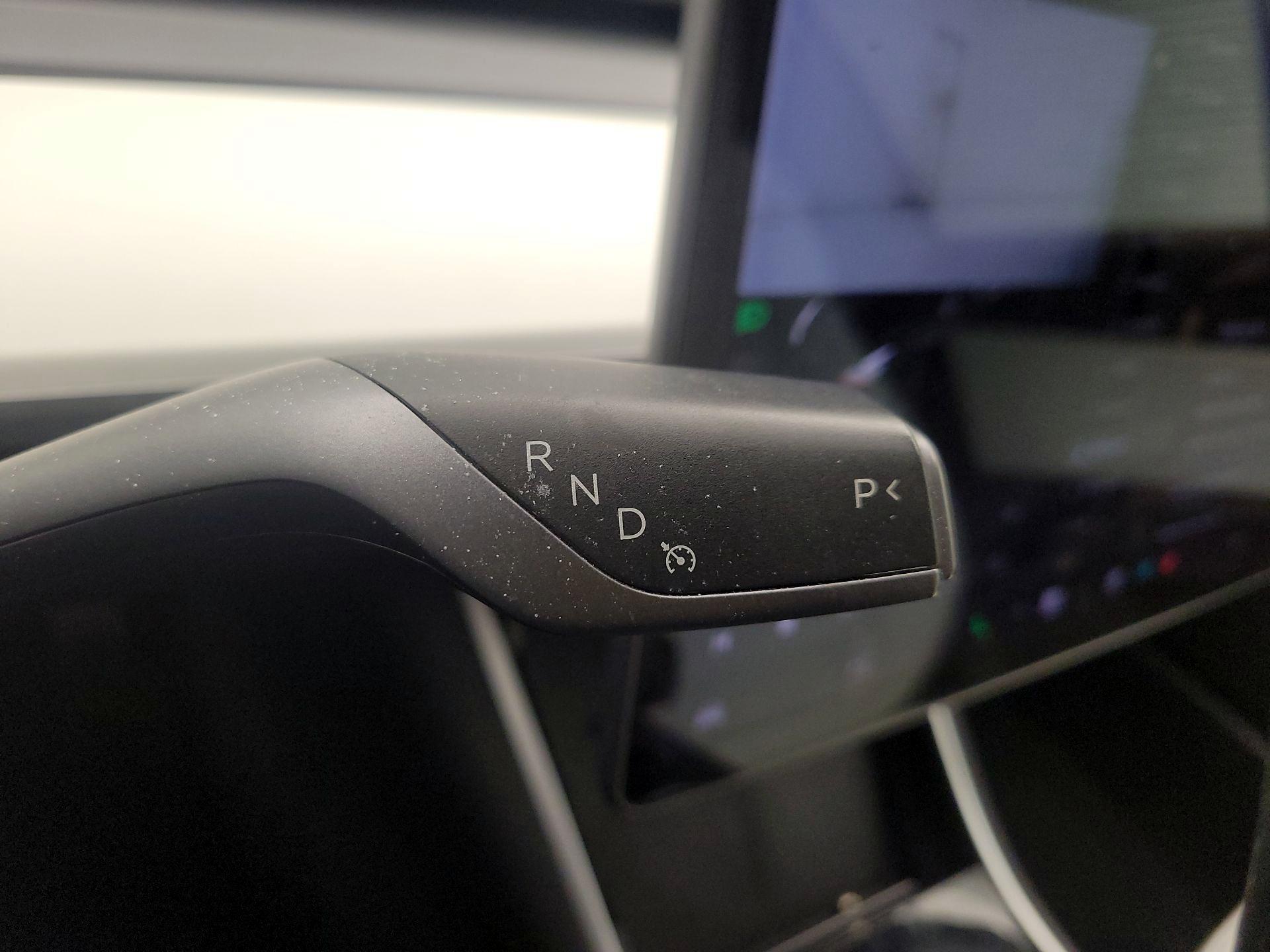 Thumbnail: 2019 Tesla Model 3 - 17