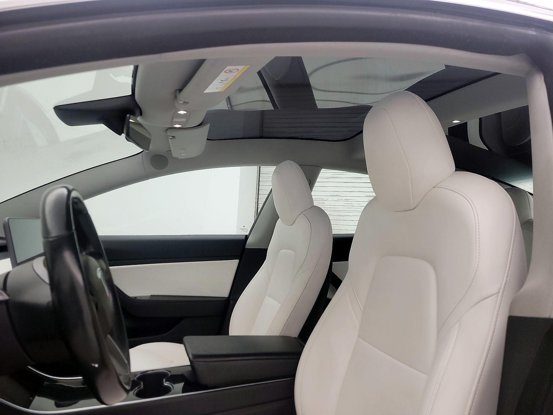 Thumbnail: 2019 Tesla Model 3 - 19