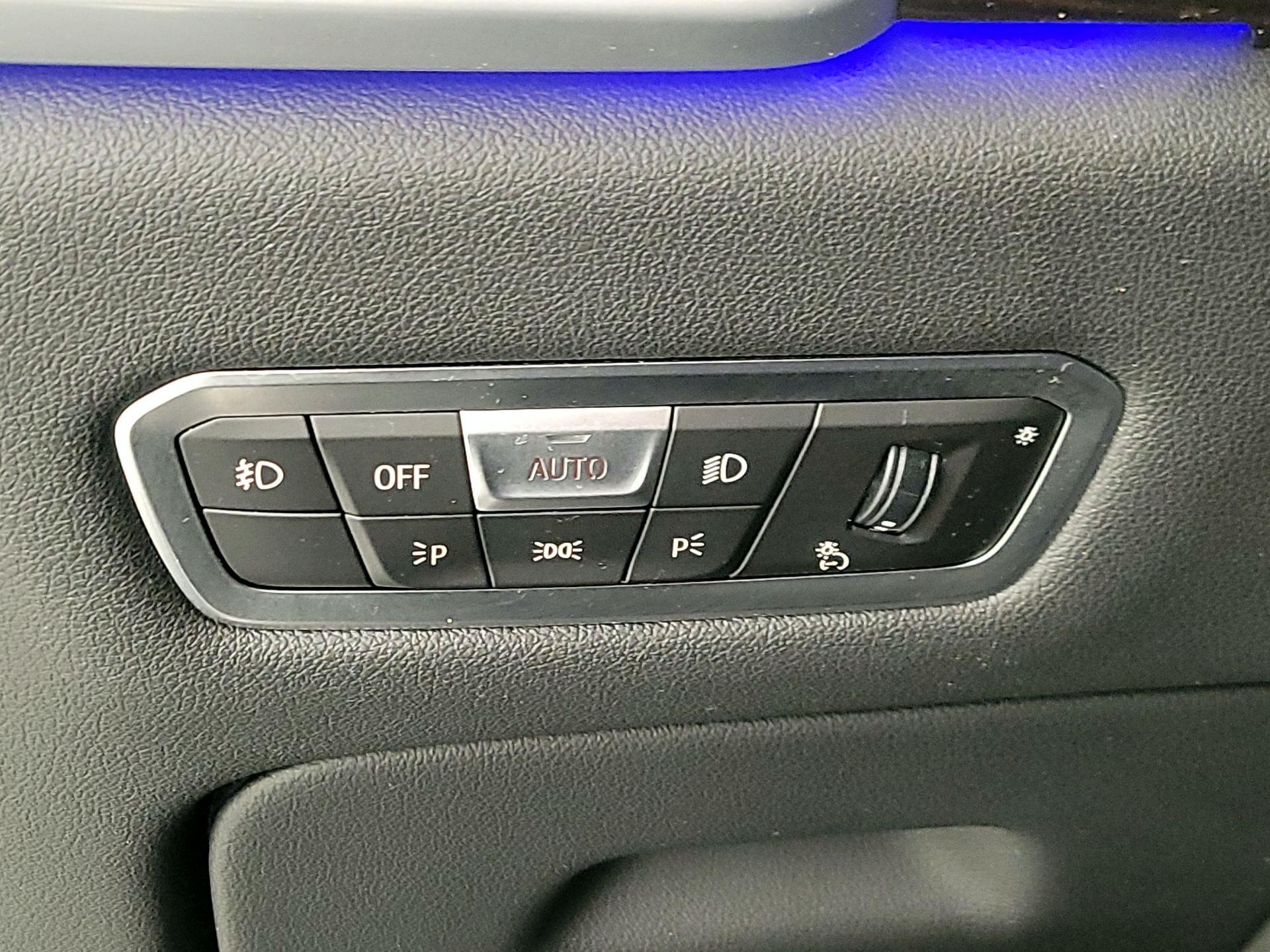 Thumbnail: 2021 BMW X5 - 13