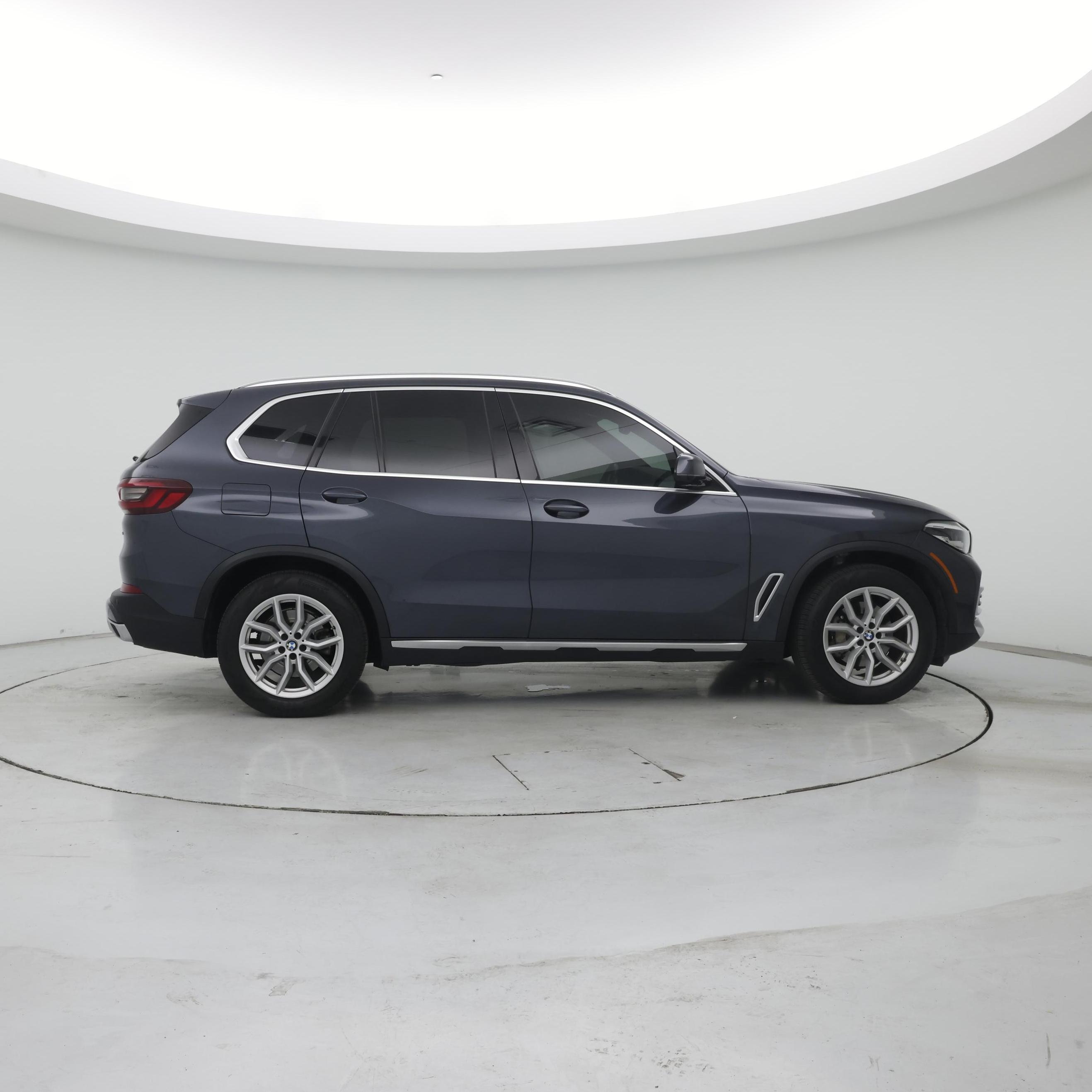 Thumbnail: 2021 BMW X5 - 7