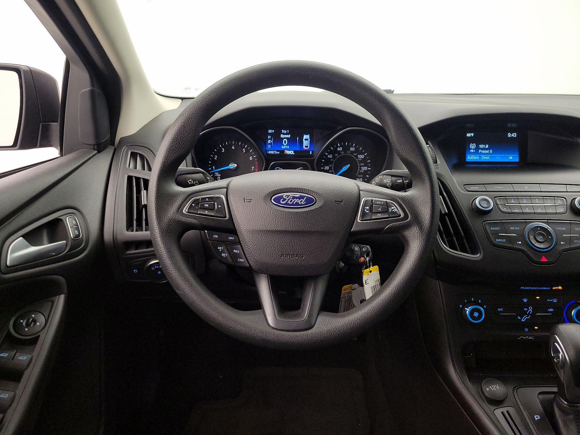 Thumbnail: 2018 Ford Focus - 10