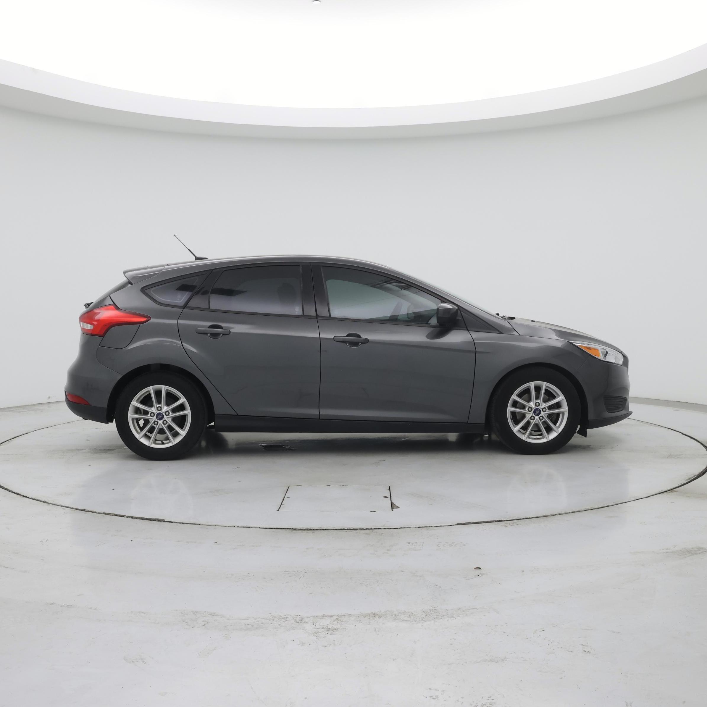 Thumbnail: 2018 Ford Focus - 7