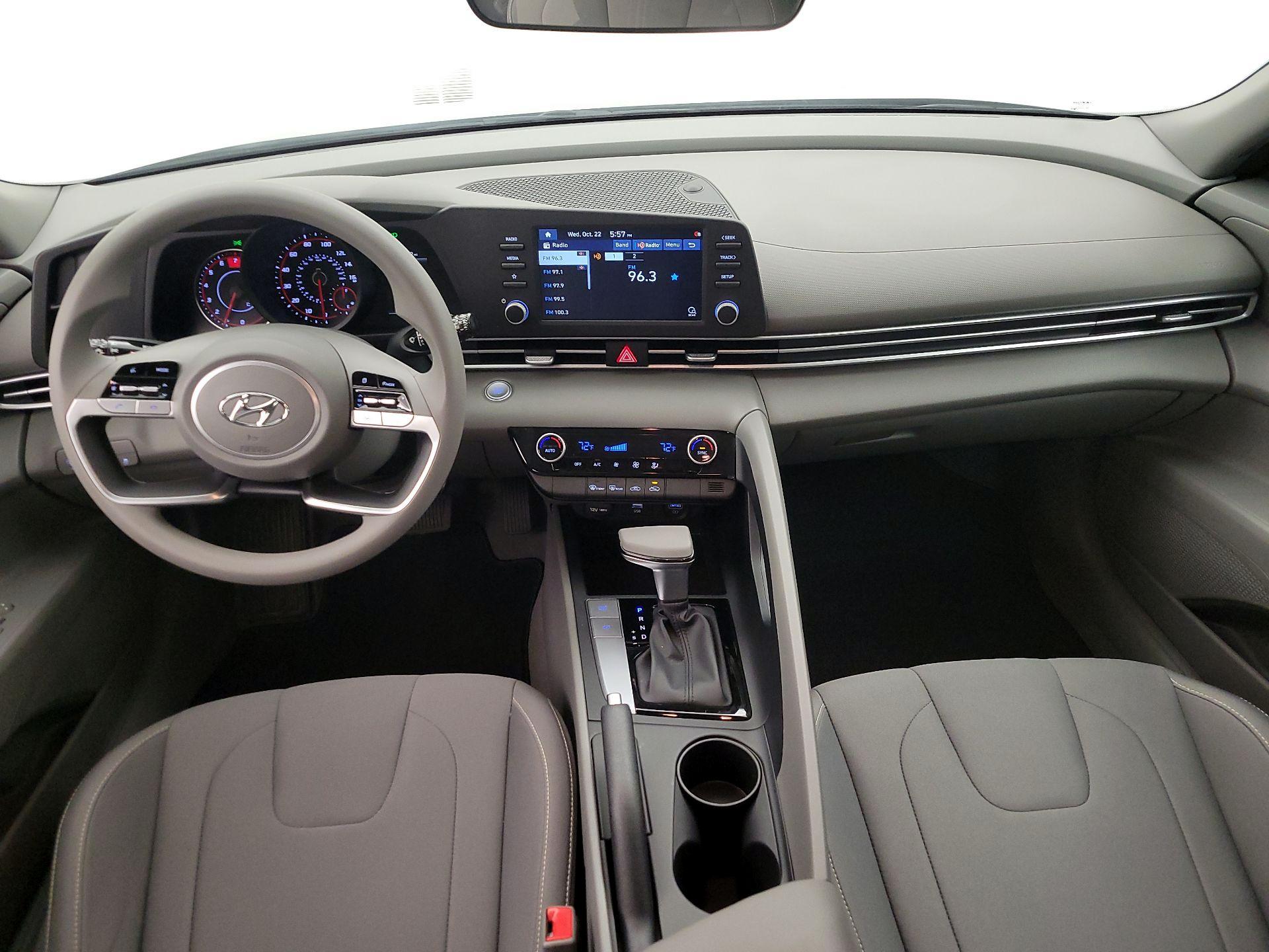 Thumbnail: 2021 Hyundai Elantra - 9
