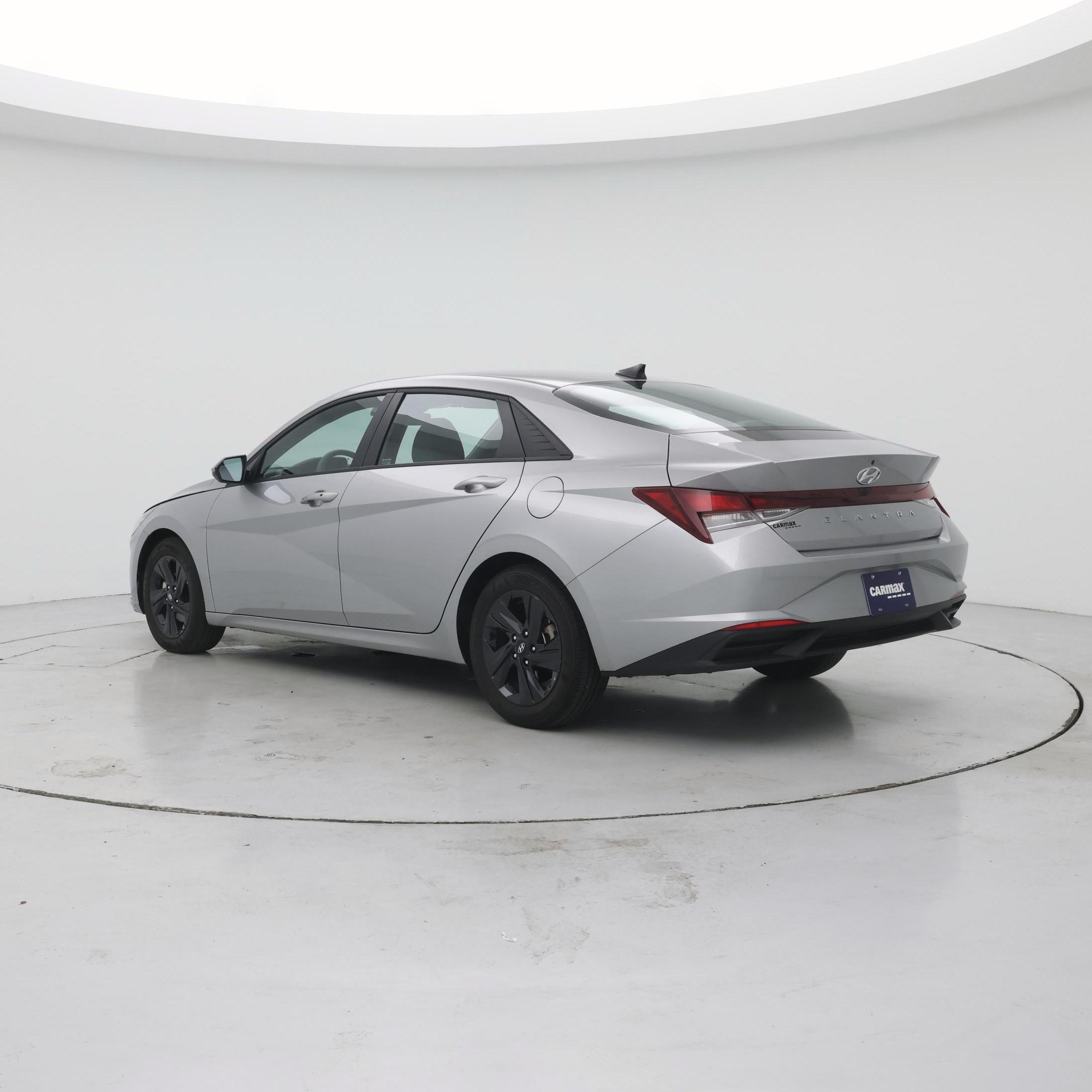Thumbnail: 2021 Hyundai Elantra - 2