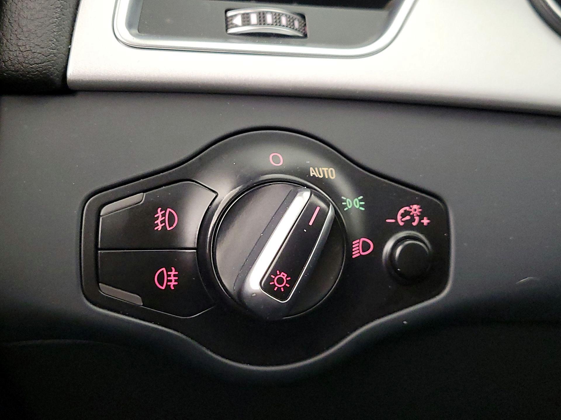 Thumbnail: 2016 Audi A4 - 13