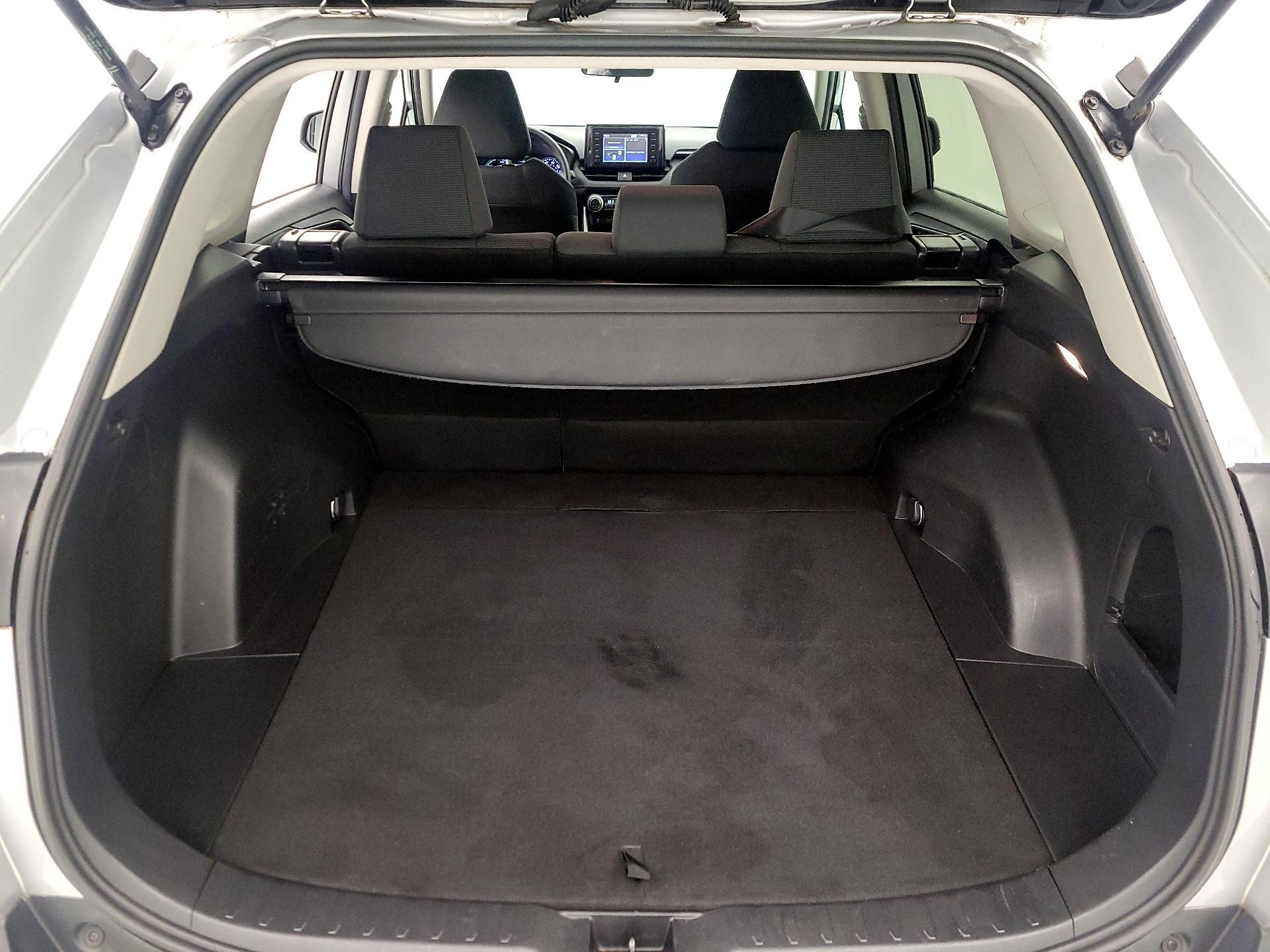 Thumbnail: 2019 Toyota RAV4 - 19