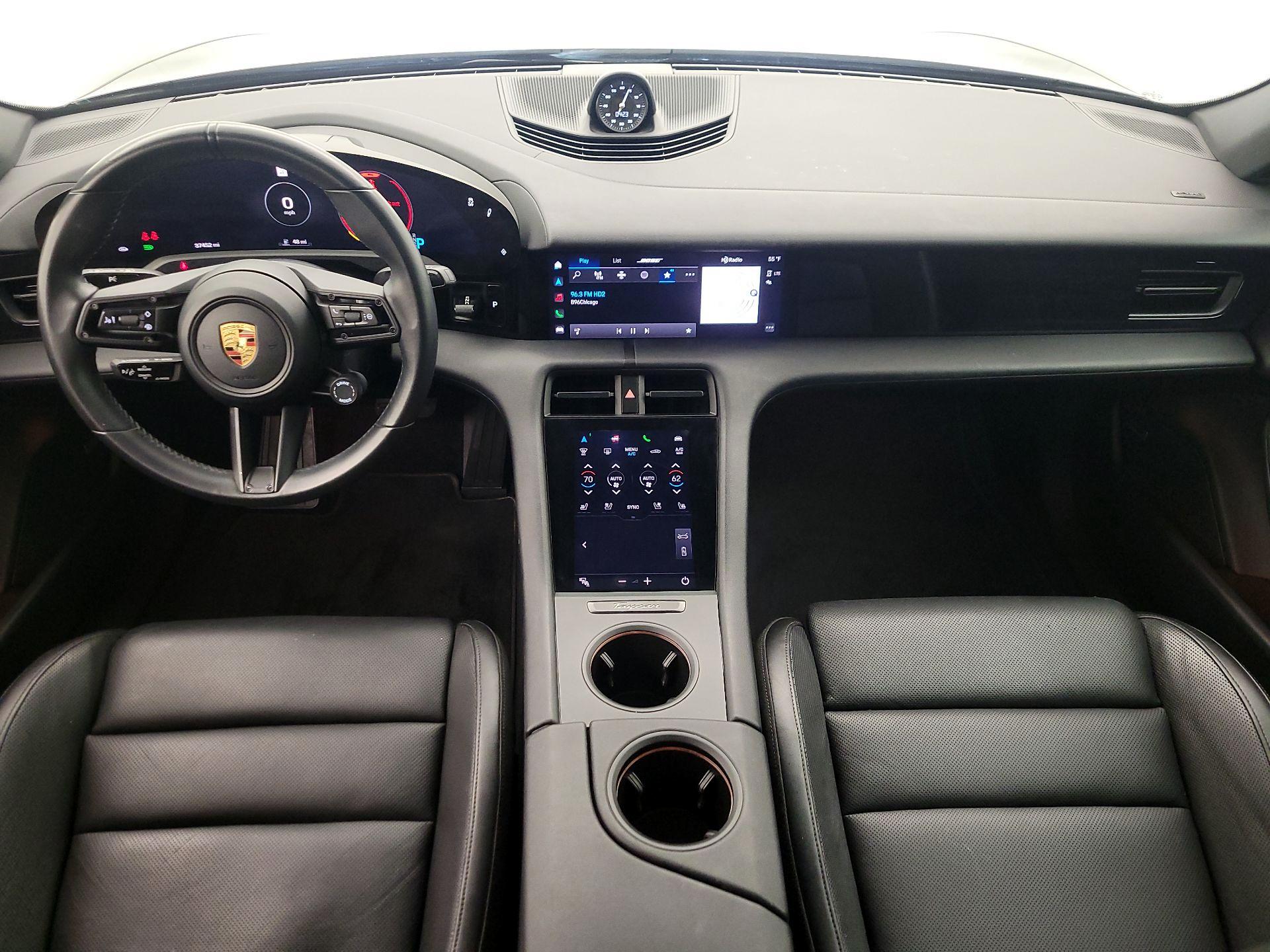 Thumbnail: 2022 Porsche Taycan - 9