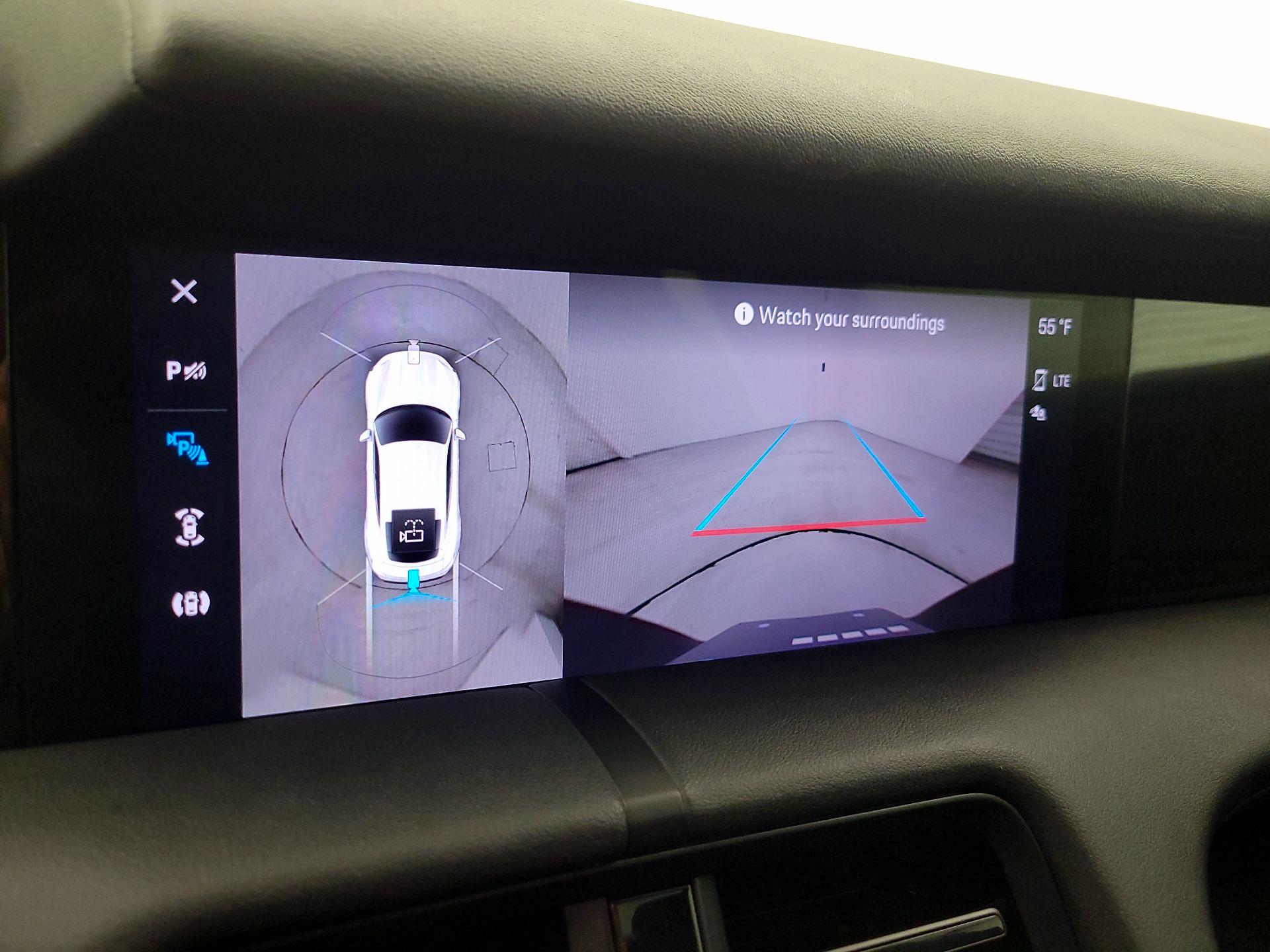 Thumbnail: 2022 Porsche Taycan - 15