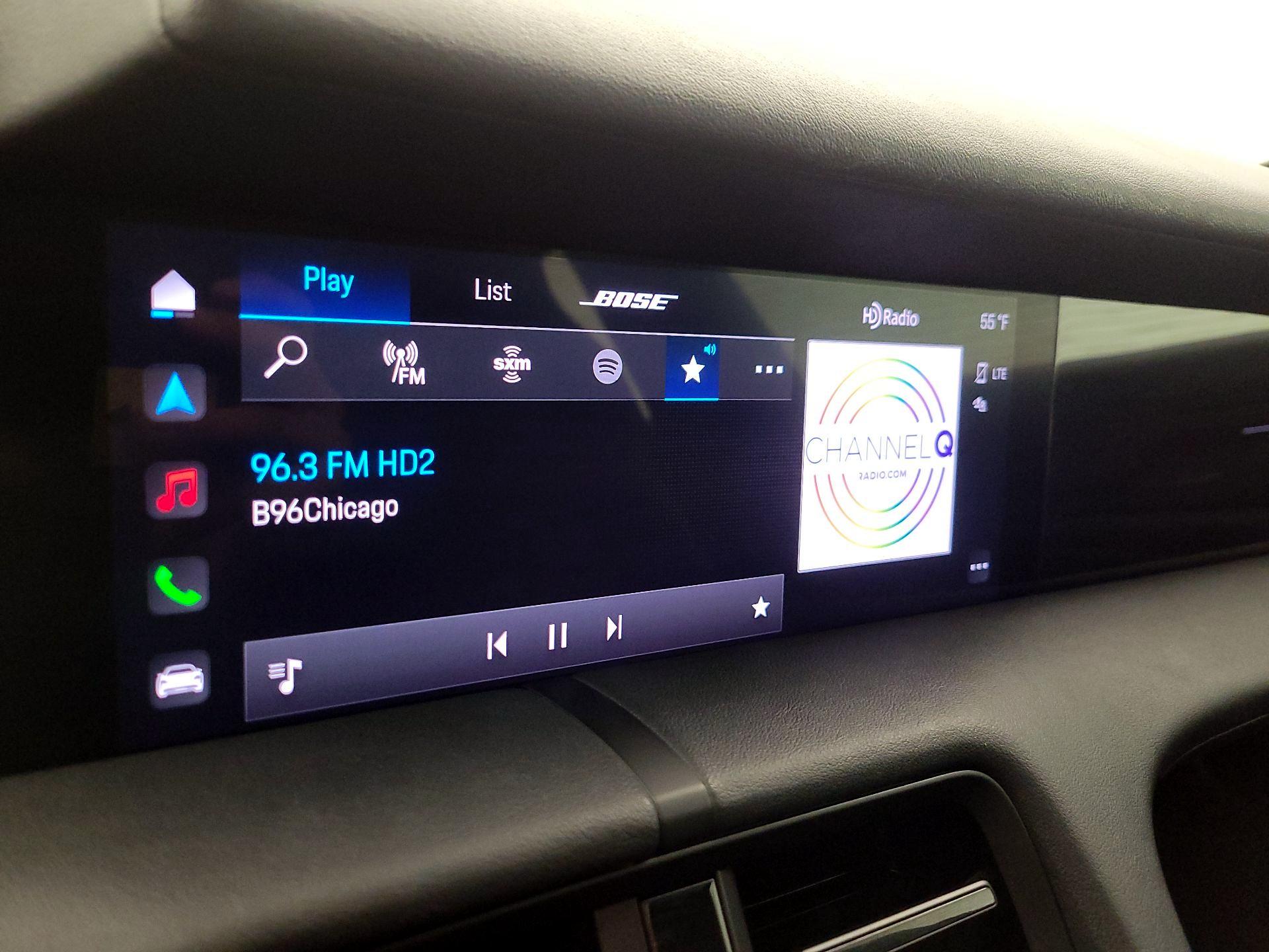 Thumbnail: 2022 Porsche Taycan - 16