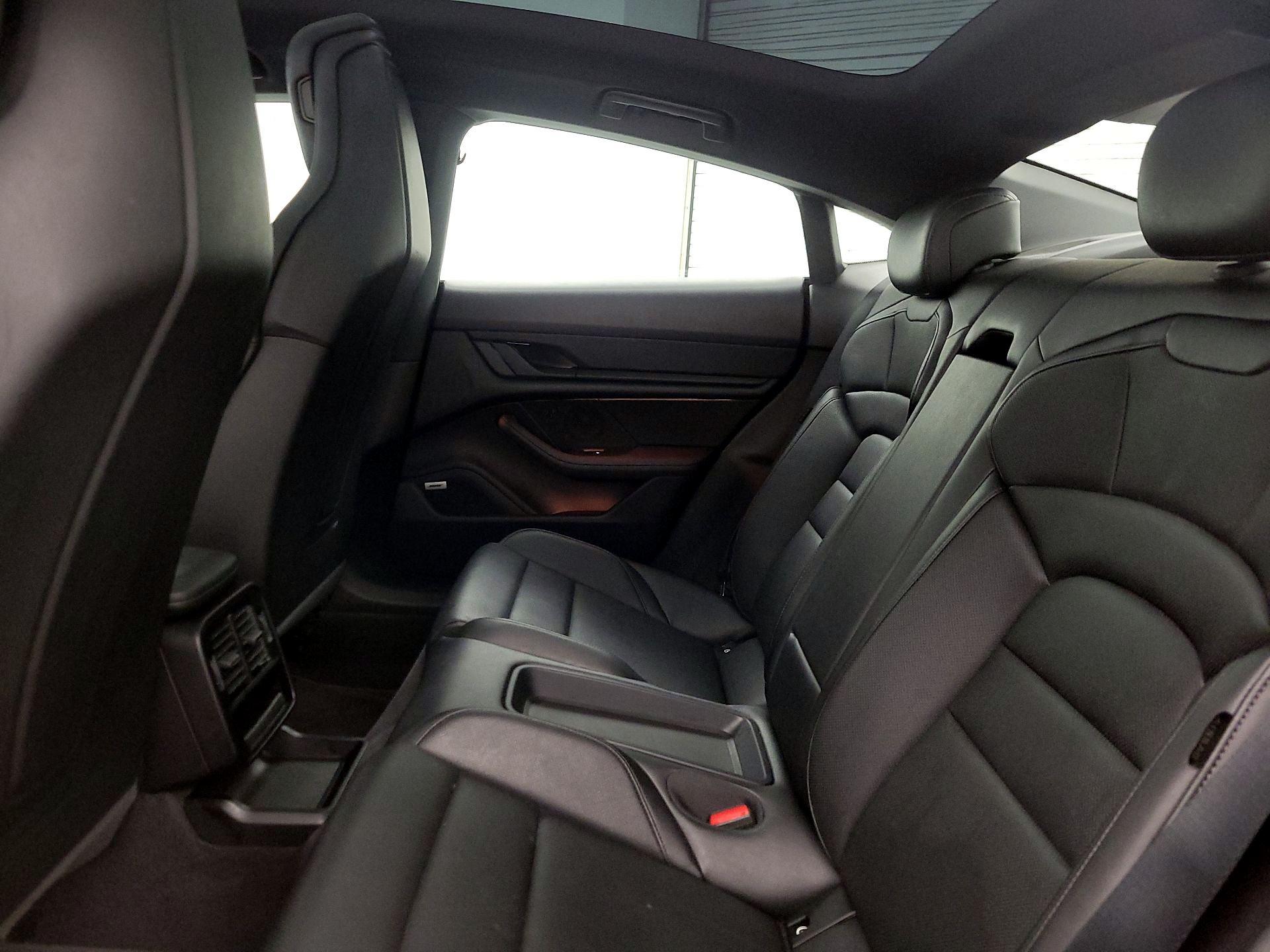 Thumbnail: 2022 Porsche Taycan - 20