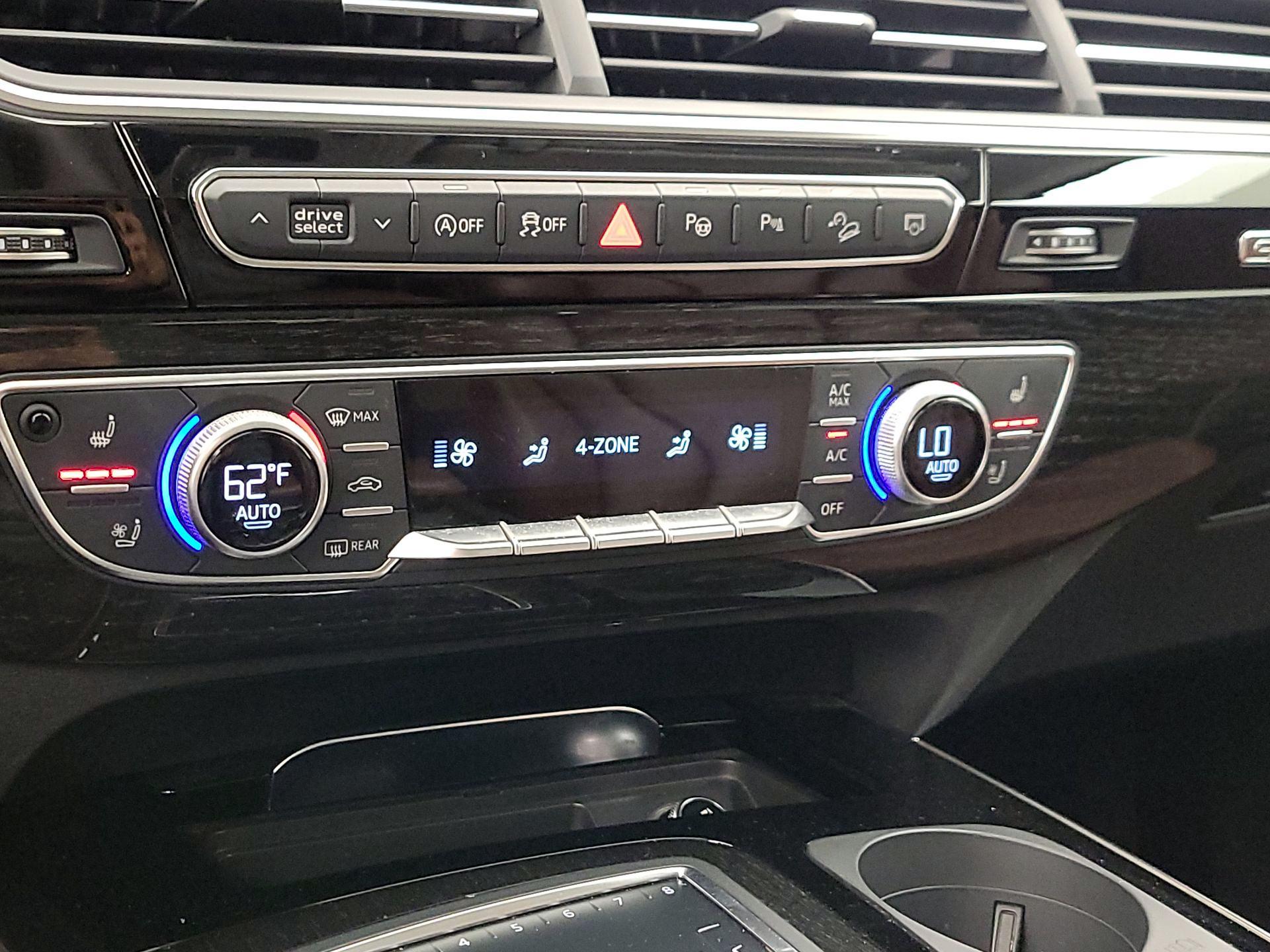 Thumbnail: 2019 Audi Q7 - 17