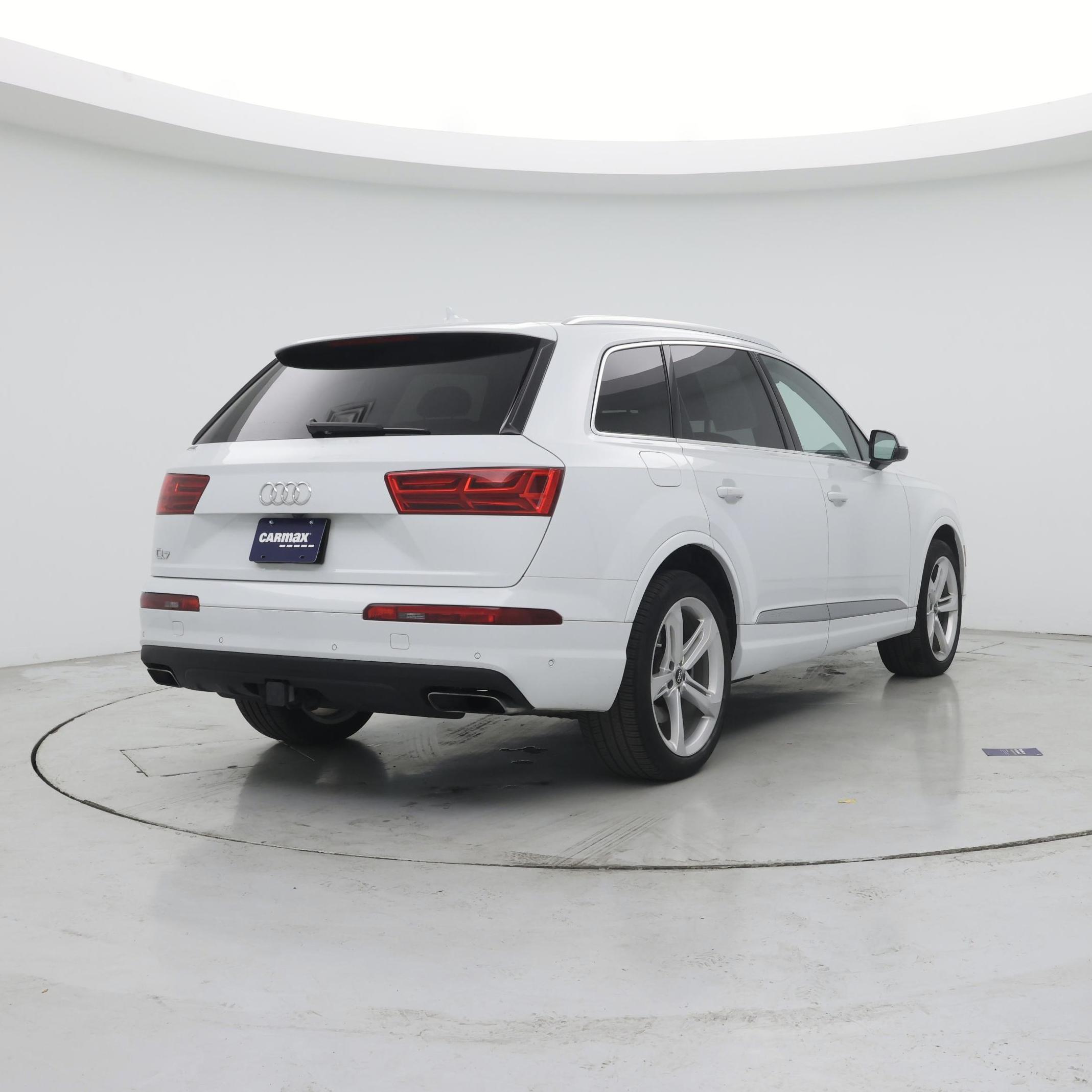 Thumbnail: 2019 Audi Q7 - 8