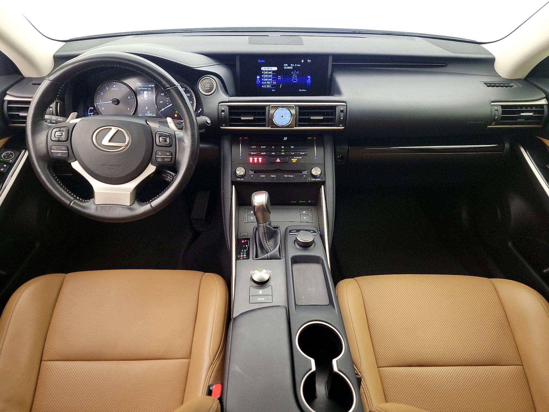 Thumbnail: 2018 Lexus IS - 9