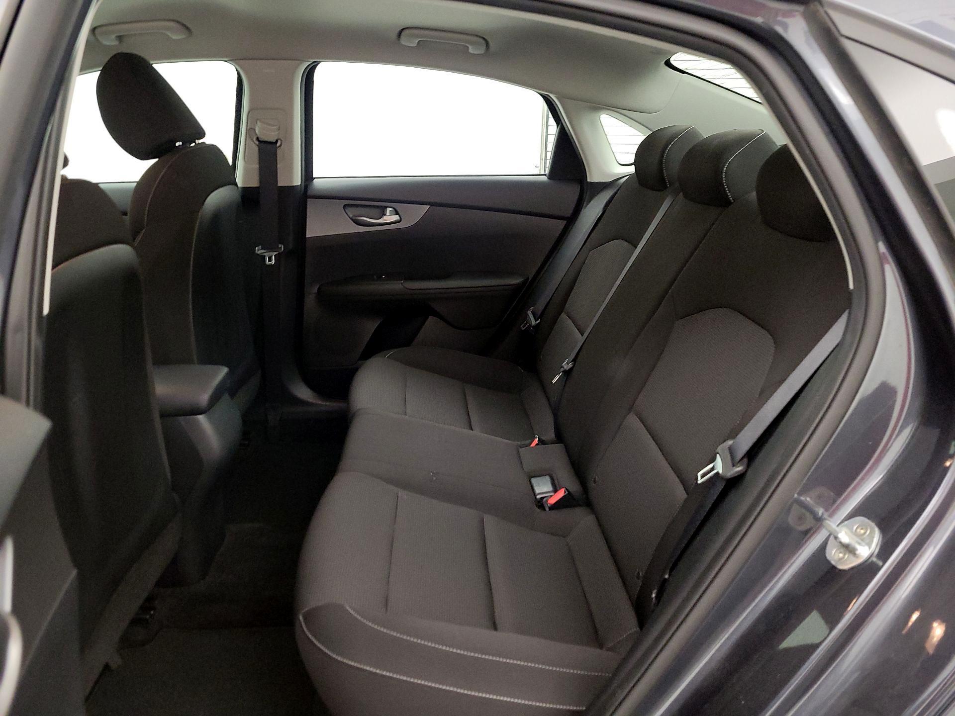 Thumbnail: 2021 Kia Forte - 19