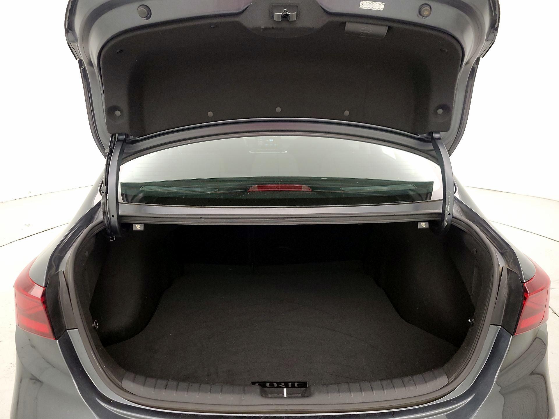 Thumbnail: 2021 Kia Forte - 20