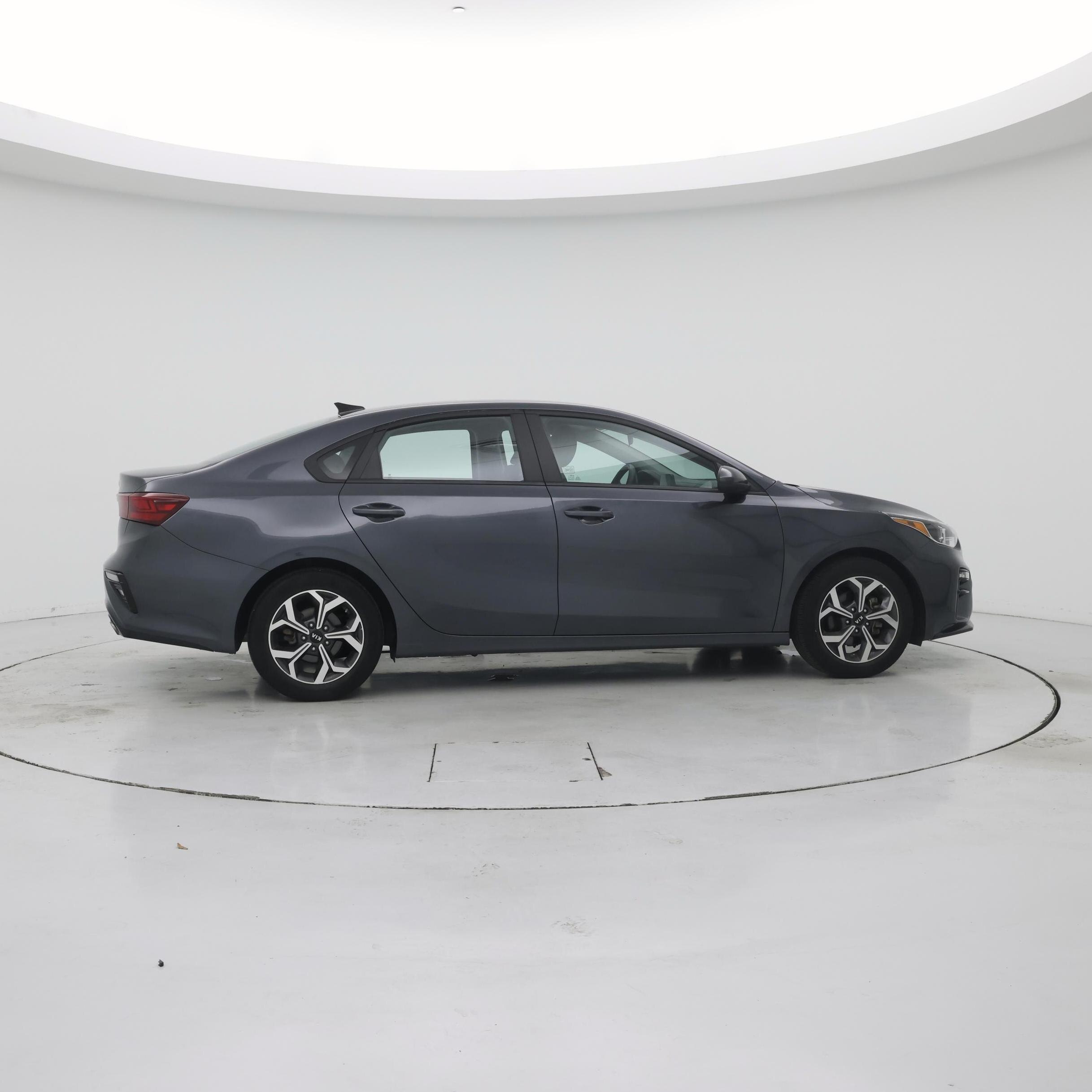 Thumbnail: 2021 Kia Forte - 7