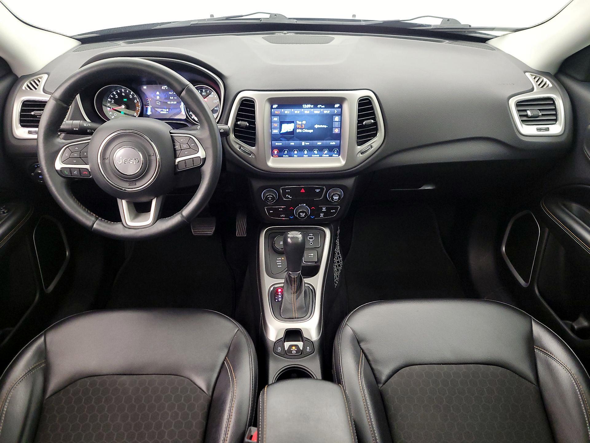 Thumbnail: 2017 Jeep Compass - 9