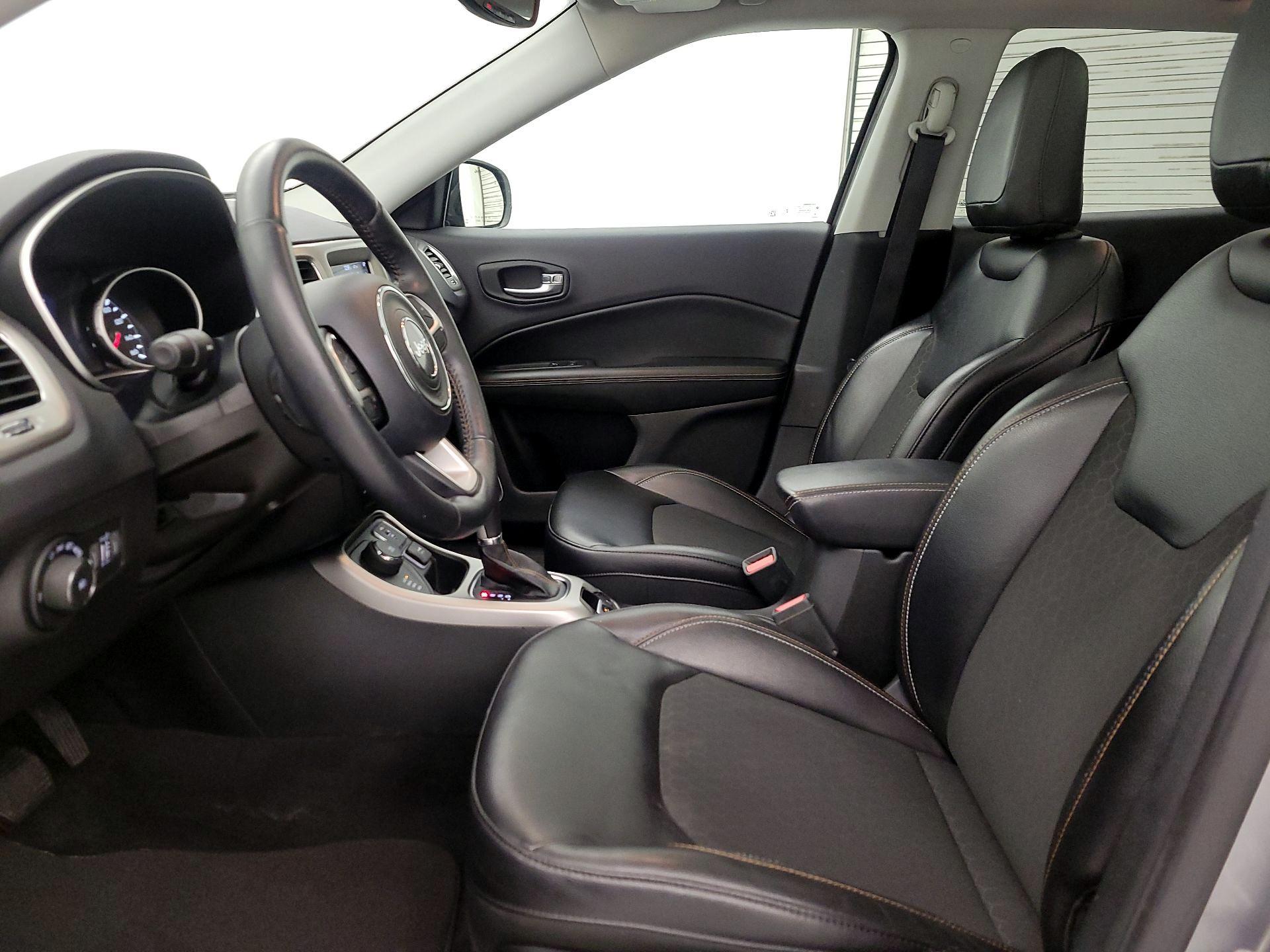 Thumbnail: 2017 Jeep Compass - 11