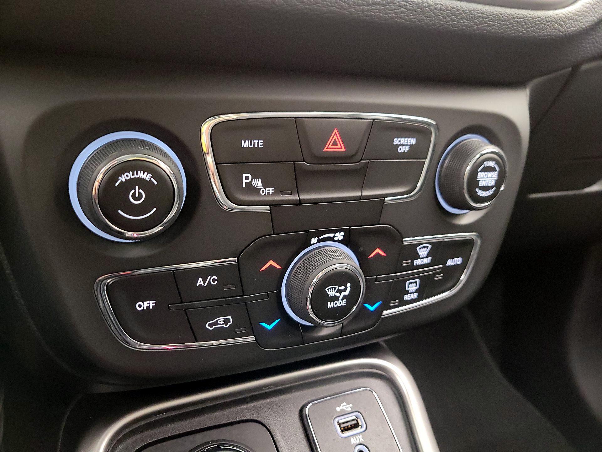 Thumbnail: 2017 Jeep Compass - 17