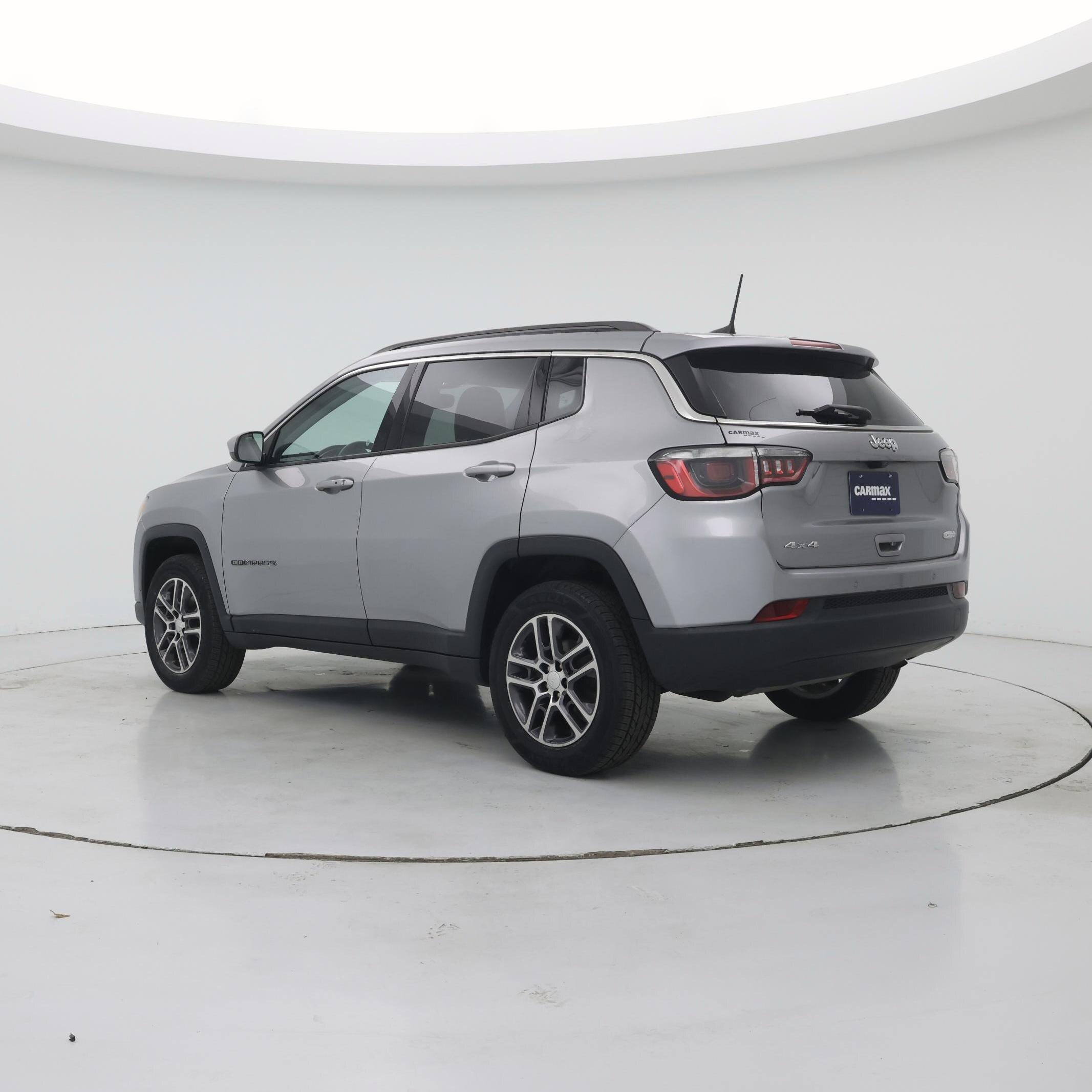 Thumbnail: 2017 Jeep Compass - 2