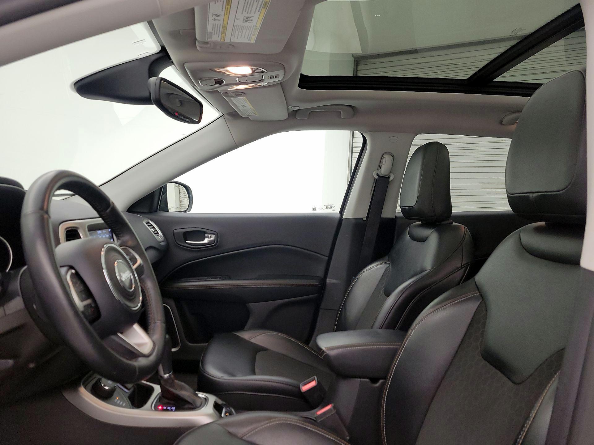 Thumbnail: 2017 Jeep Compass - 20