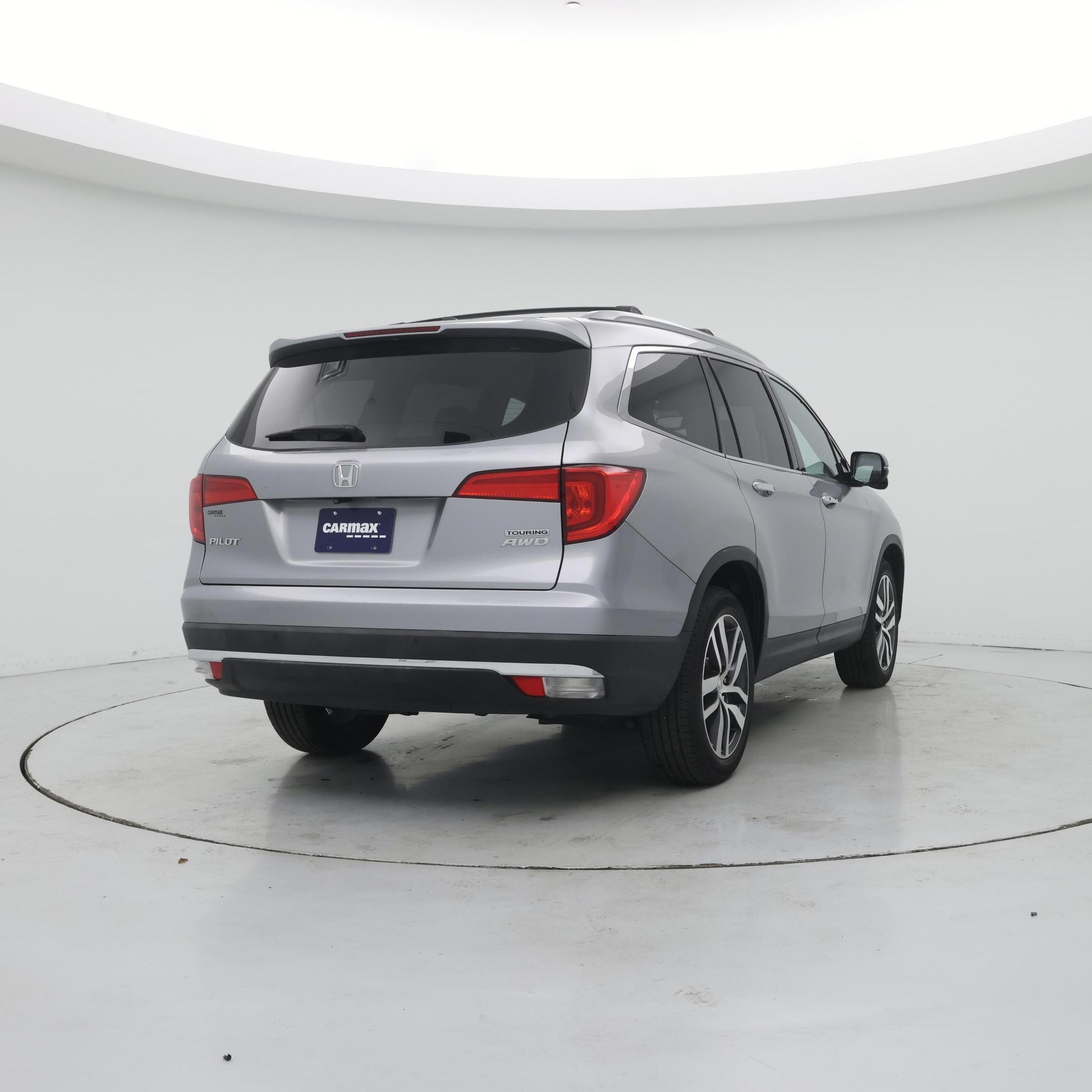 Thumbnail: 2016 Honda Pilot - 8