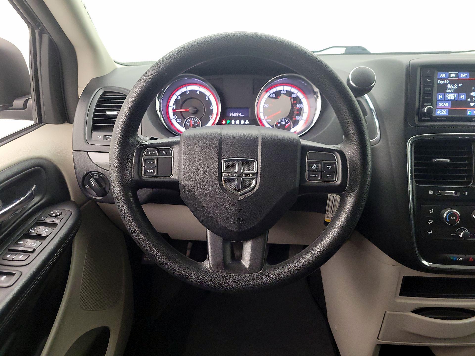 Thumbnail: 2019 Dodge Grand Caravan - 10