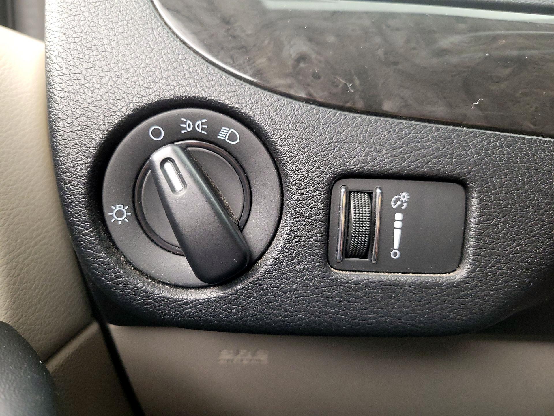 Thumbnail: 2019 Dodge Grand Caravan - 13