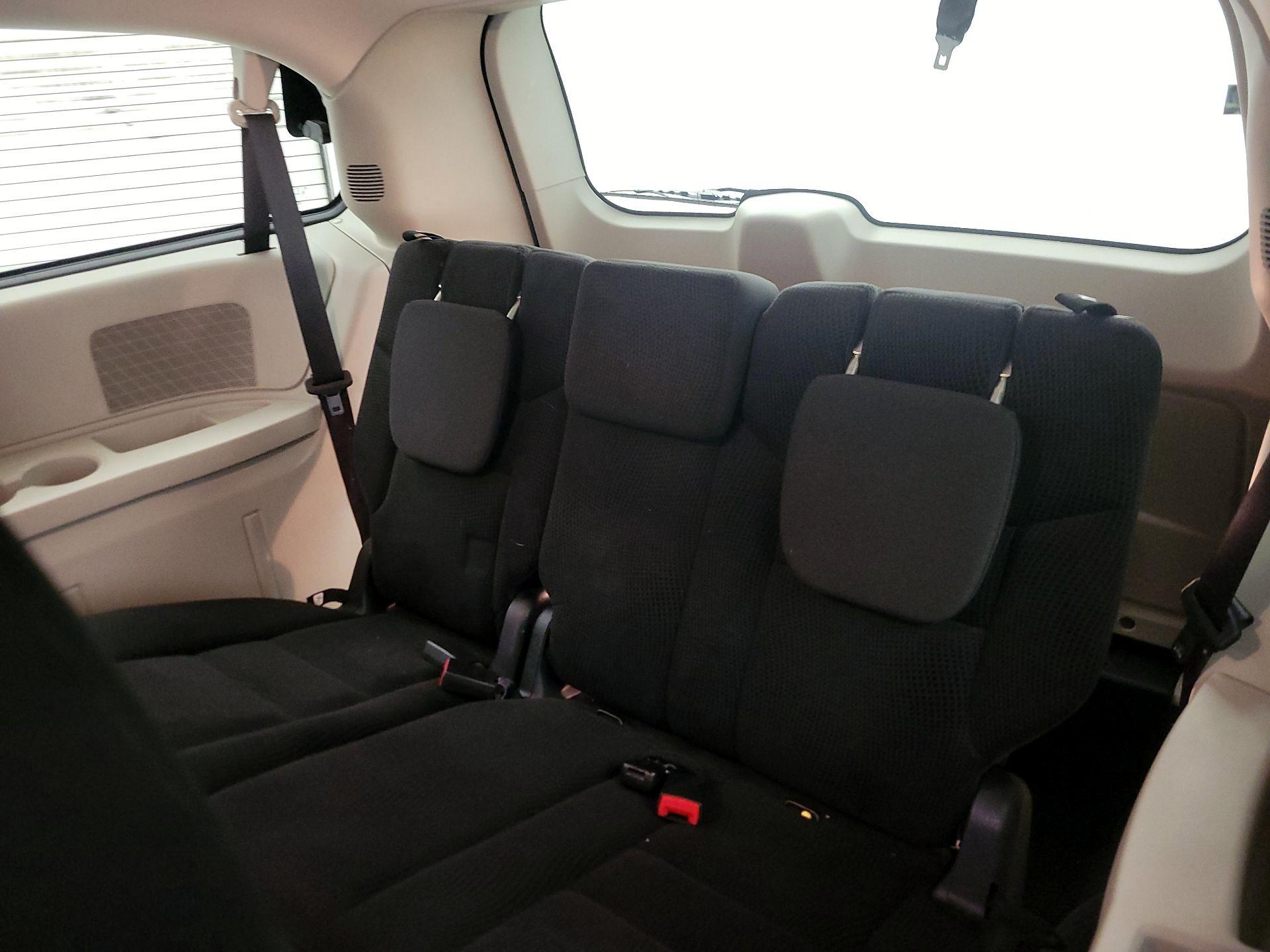 Thumbnail: 2019 Dodge Grand Caravan - 19