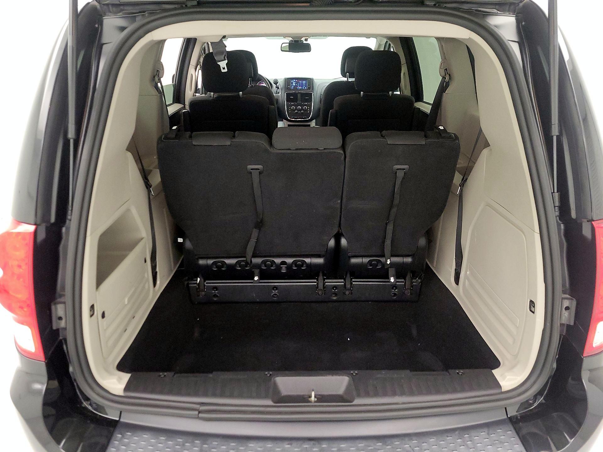 Thumbnail: 2019 Dodge Grand Caravan - 20