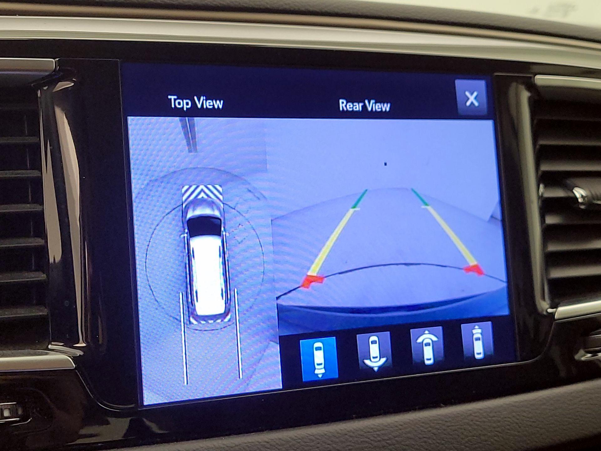 Thumbnail: 2017 Chrysler Pacifica - 15