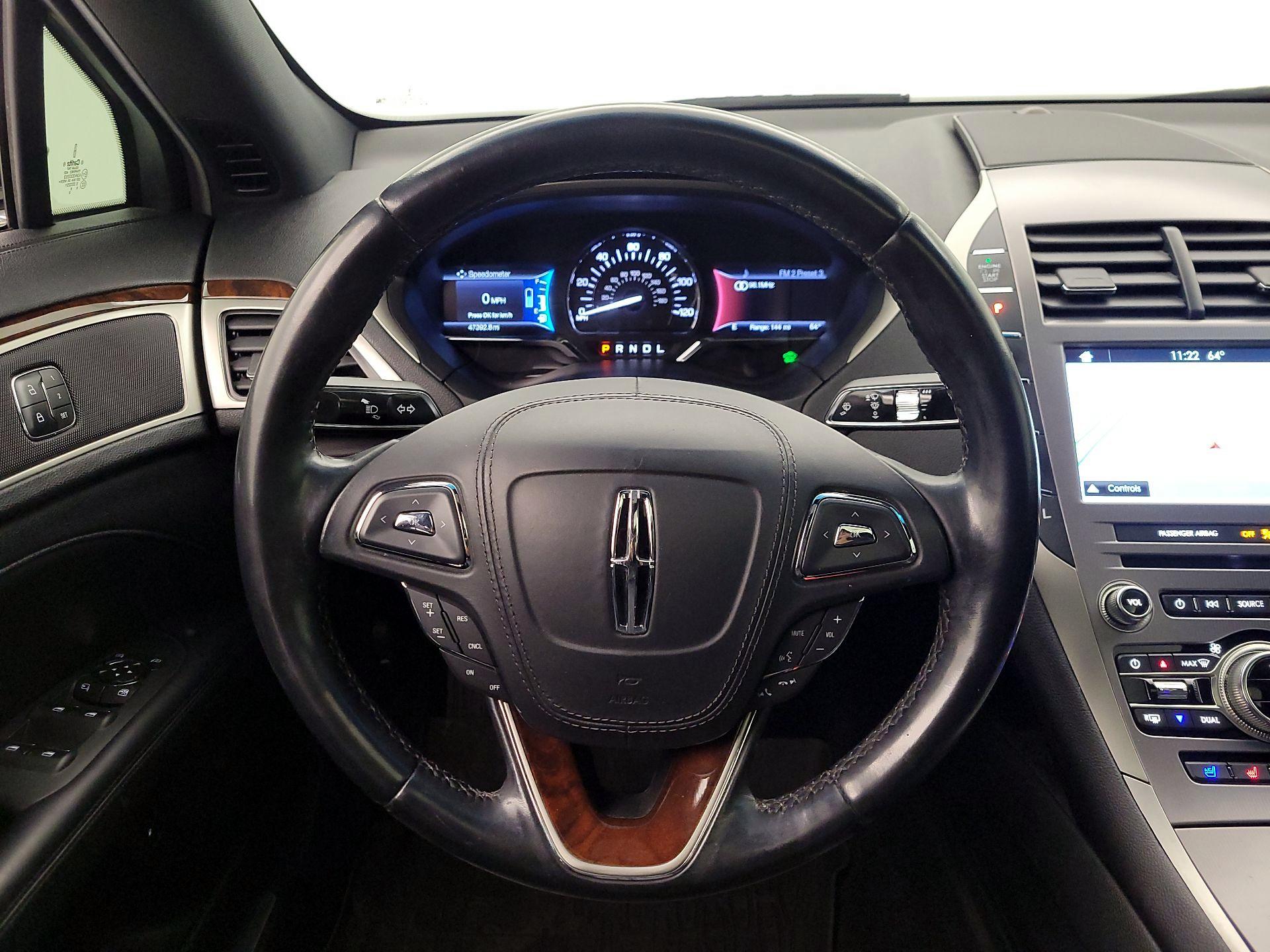 Thumbnail: 2017 Lincoln MKZ - 10