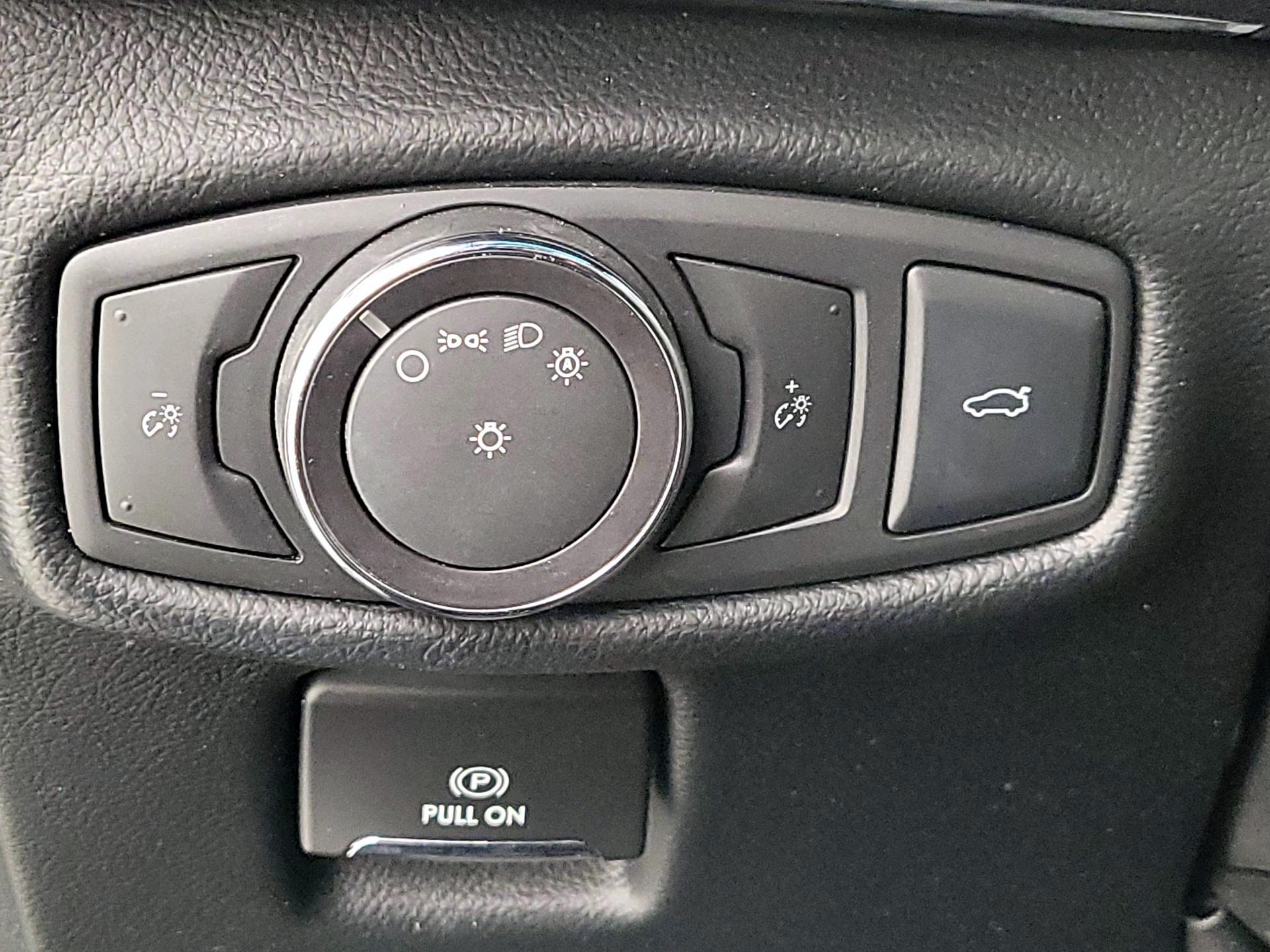 Thumbnail: 2017 Lincoln MKZ - 13