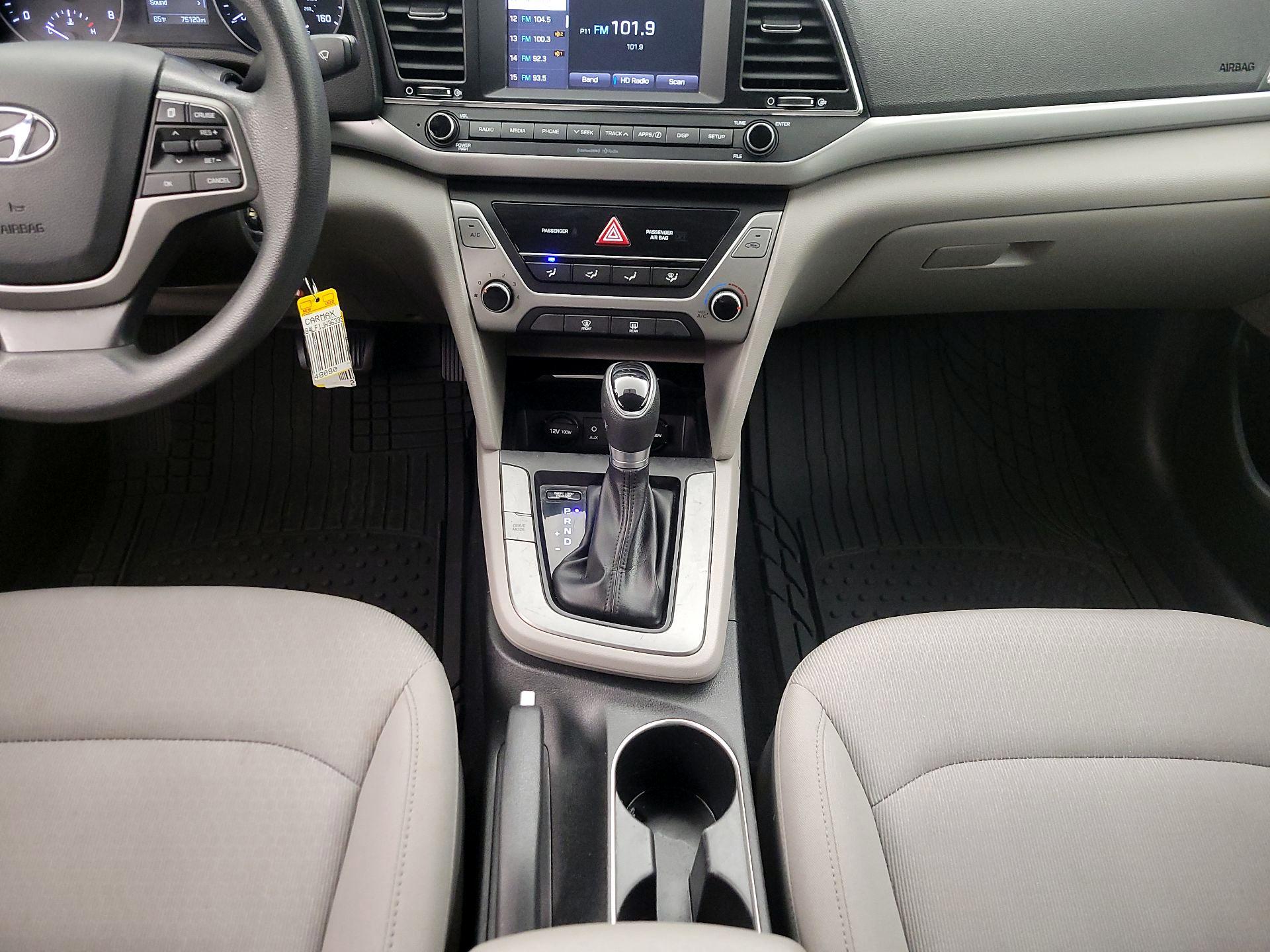 Thumbnail: 2018 Hyundai Elantra - 17