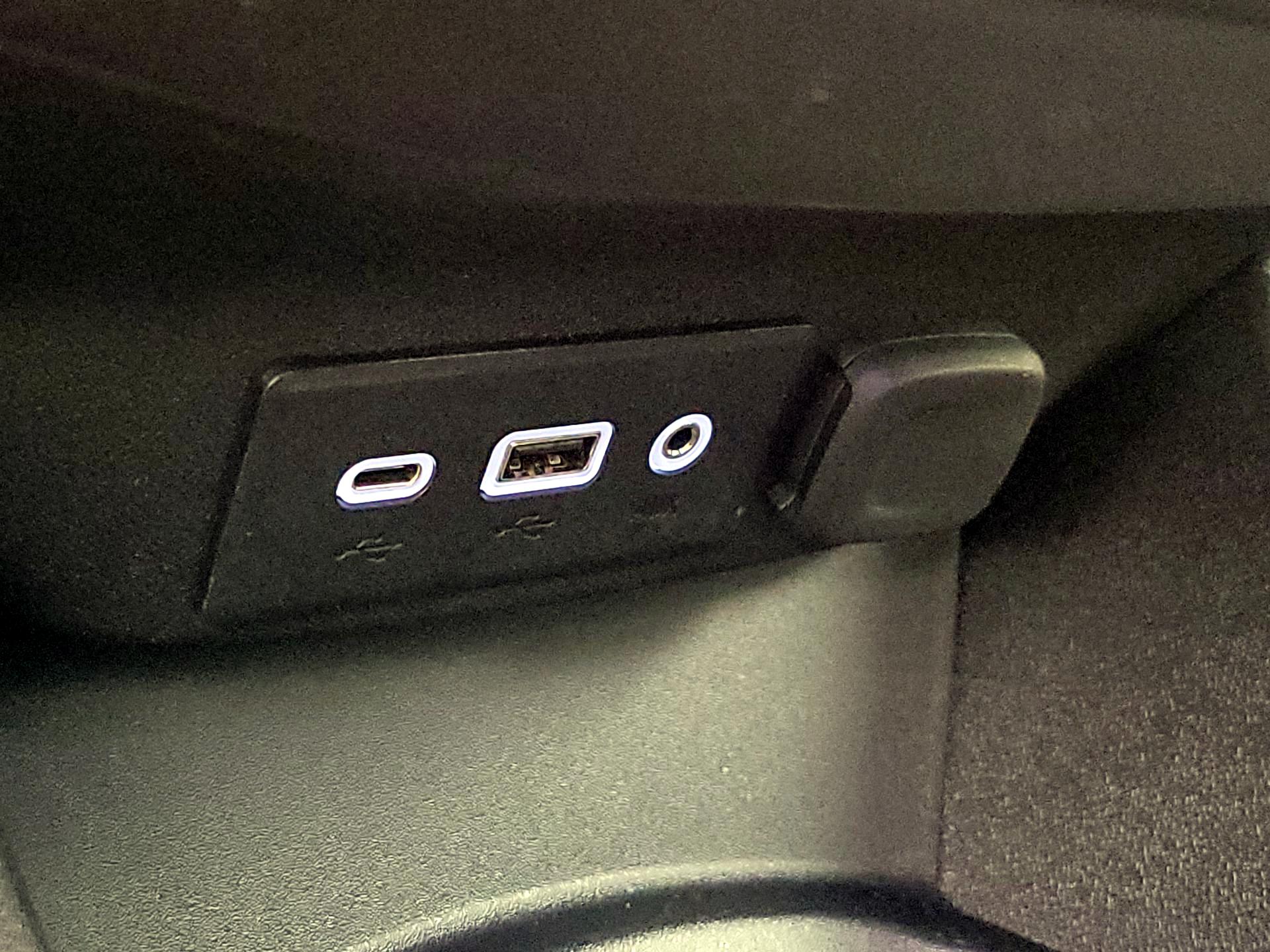 Thumbnail: 2019 Chevrolet Malibu - 18