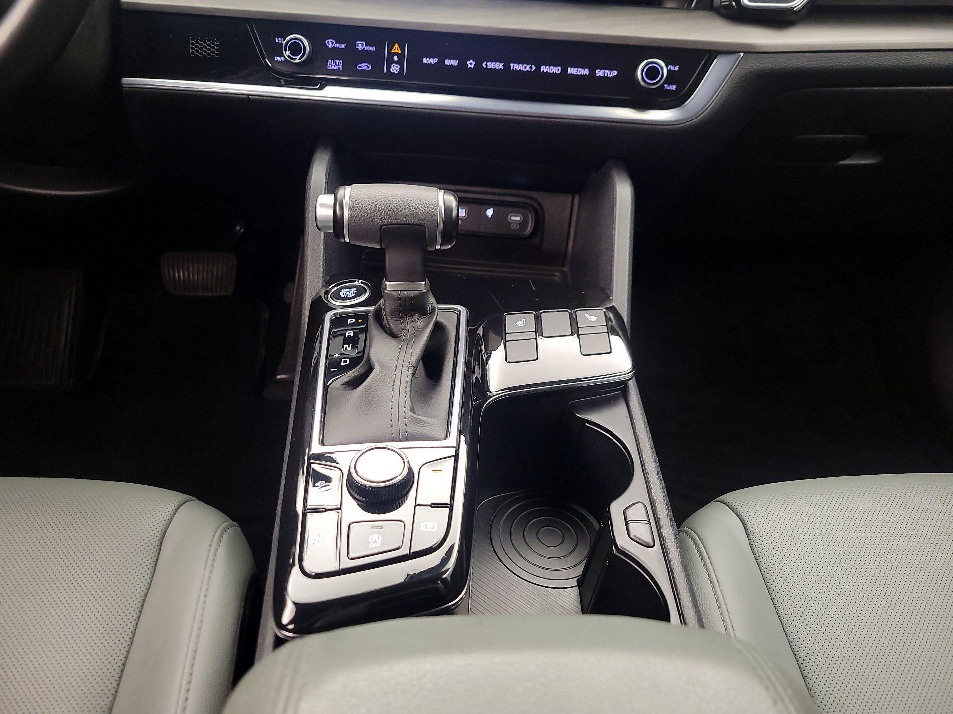 Thumbnail: 2023 Kia Sportage - 18