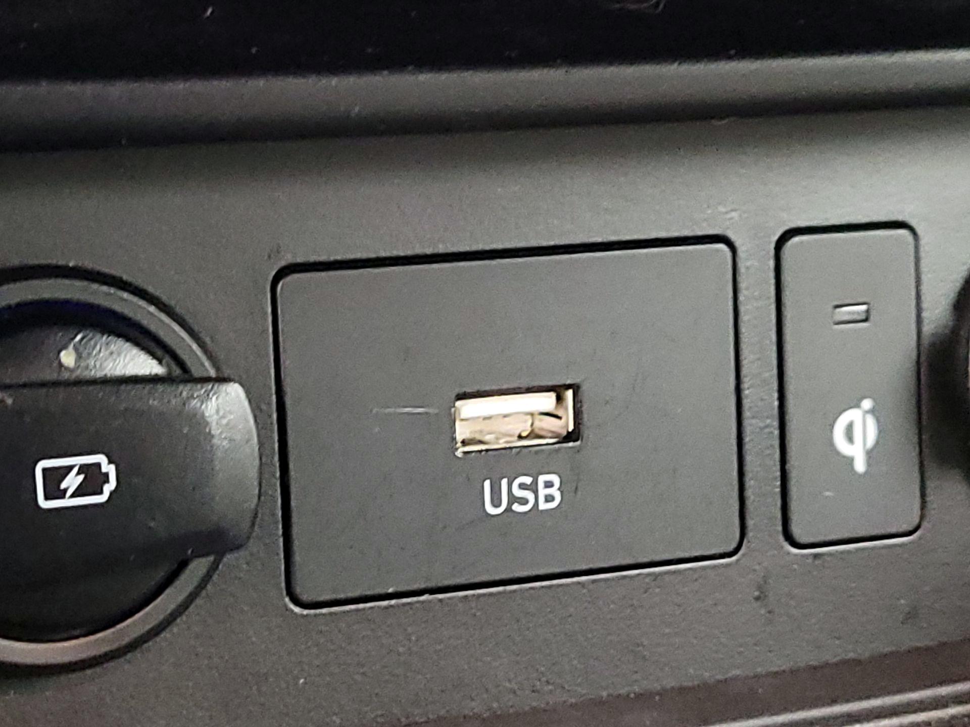 Thumbnail: 2022 Hyundai Kona - 18