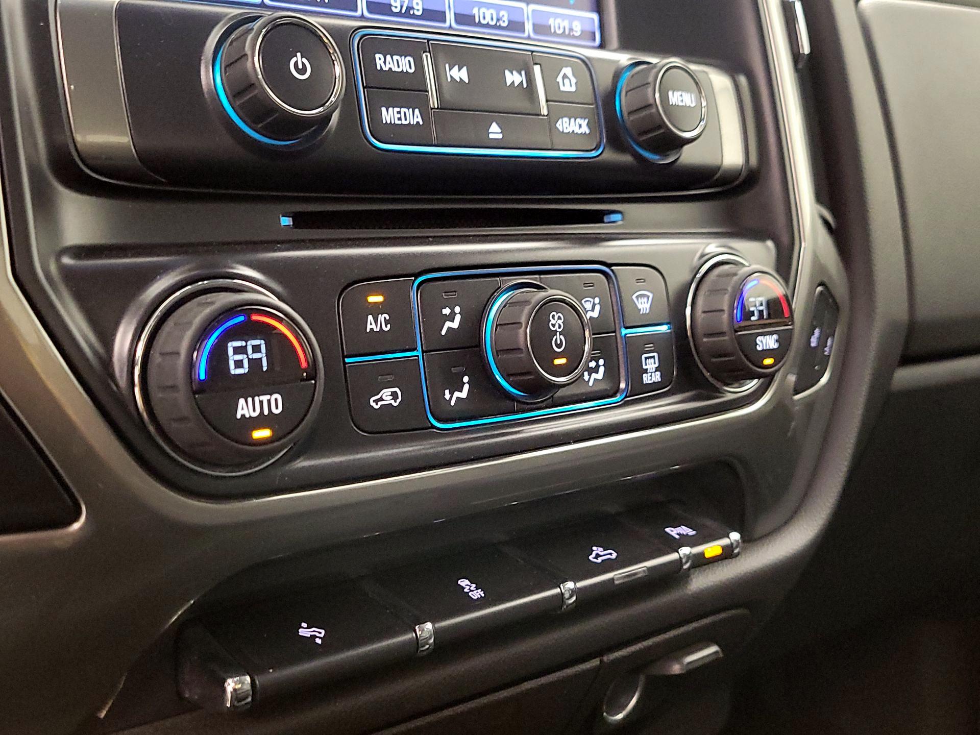 Thumbnail: 2016 Chevrolet Silverado 1500 - 16