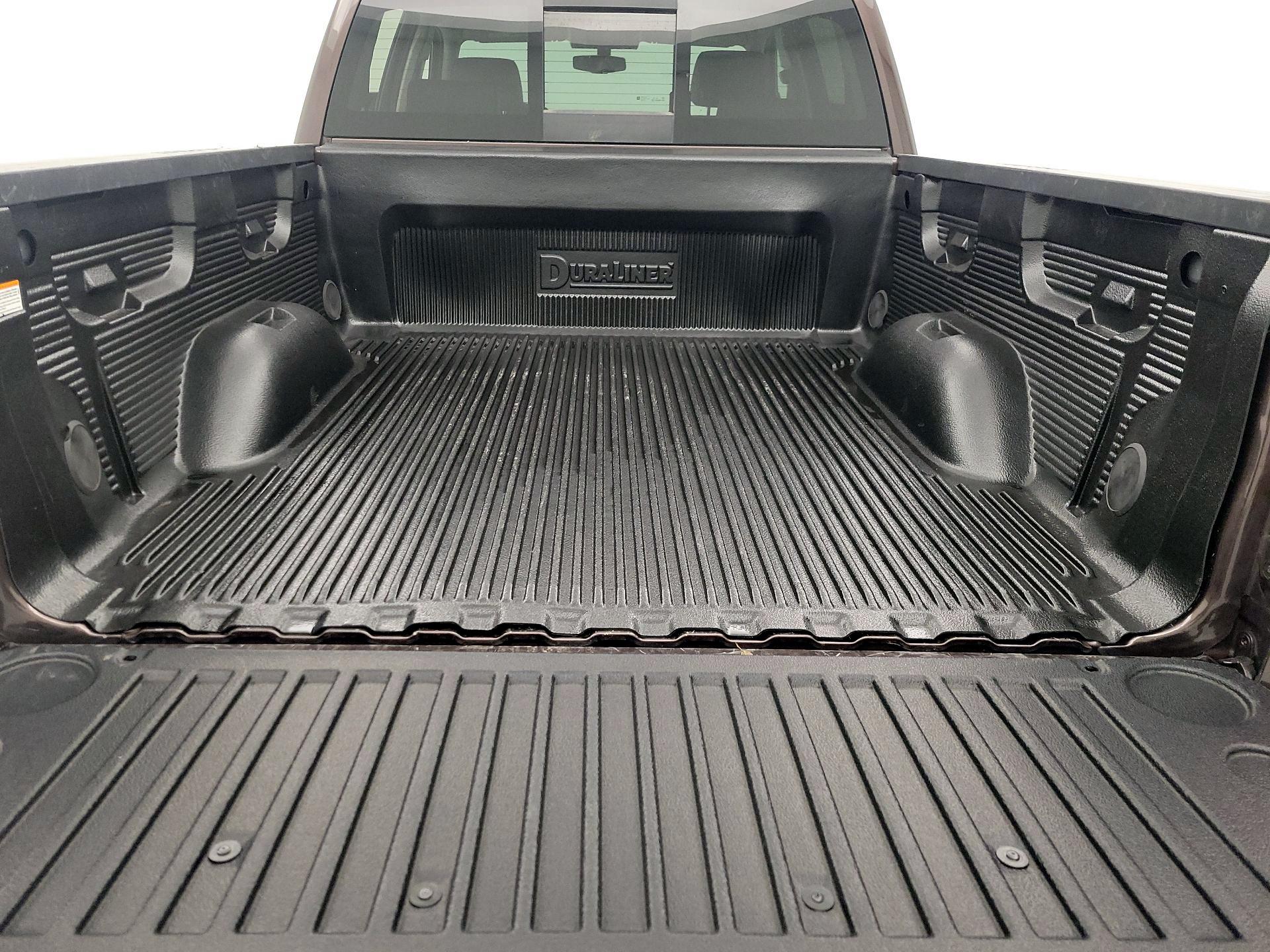 Thumbnail: 2016 Chevrolet Silverado 1500 - 20