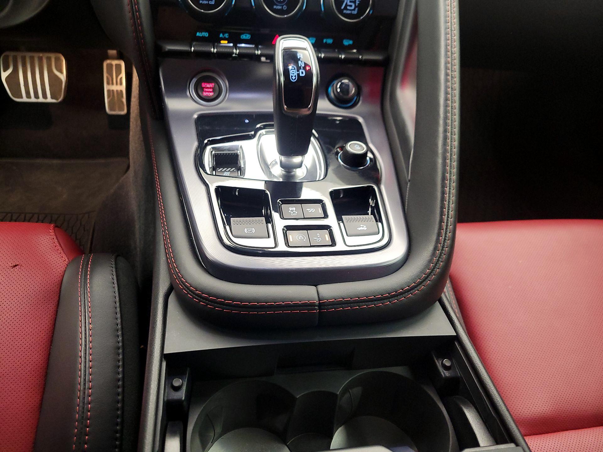 Thumbnail: 2022 Jaguar F-Type - 18