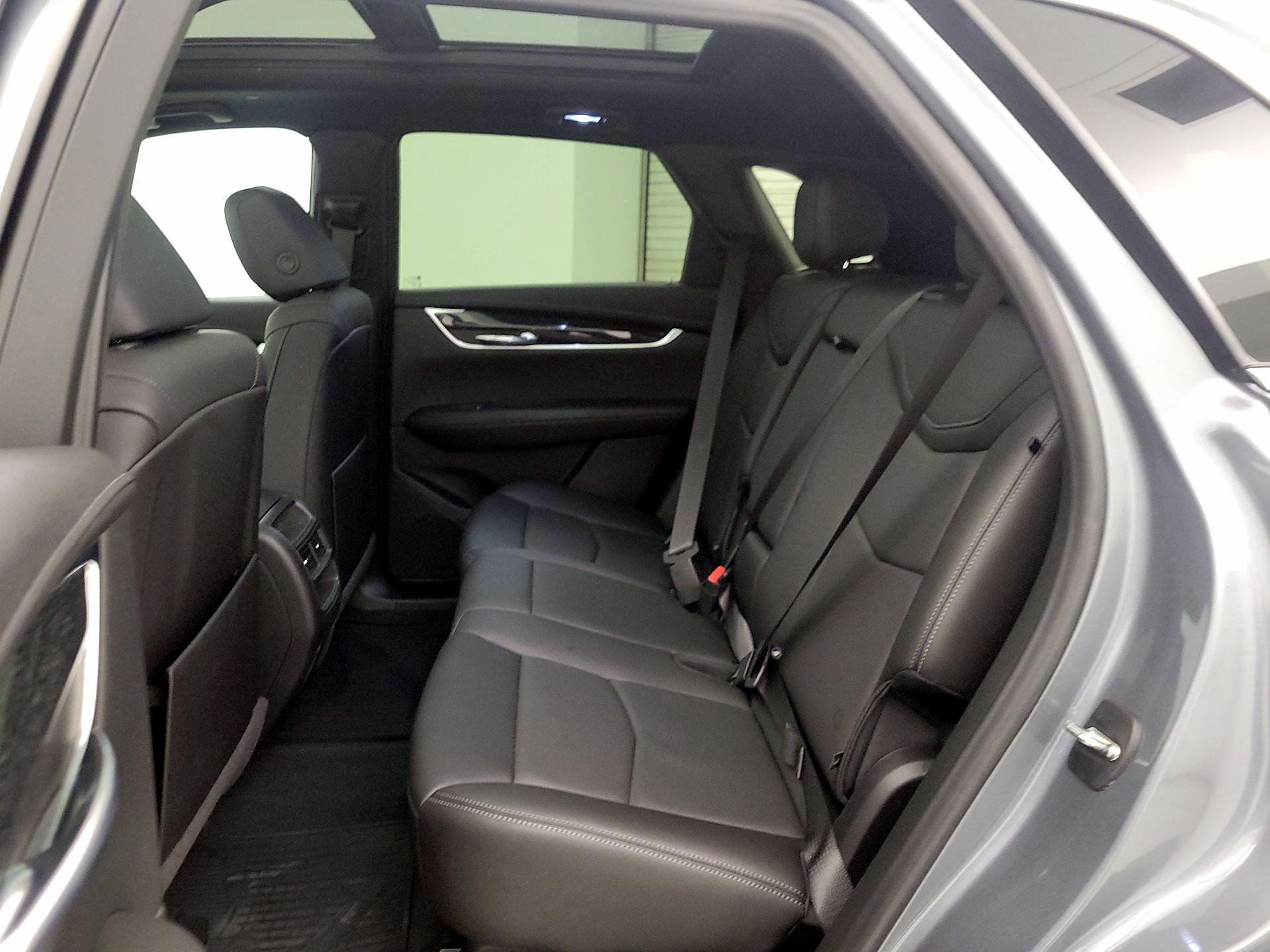 Thumbnail: 2021 Cadillac XT5 - 20