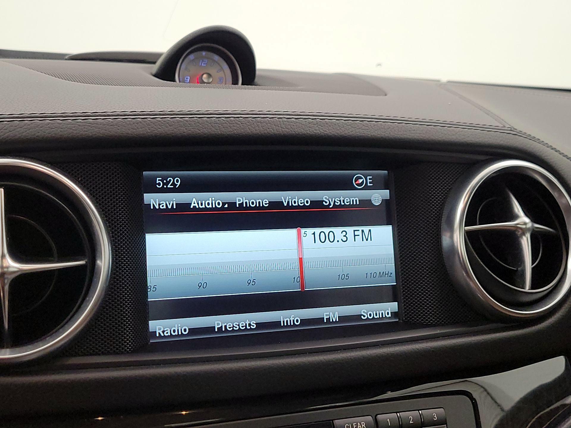 Thumbnail: 2016 Mercedes-Benz SL-Class - 16