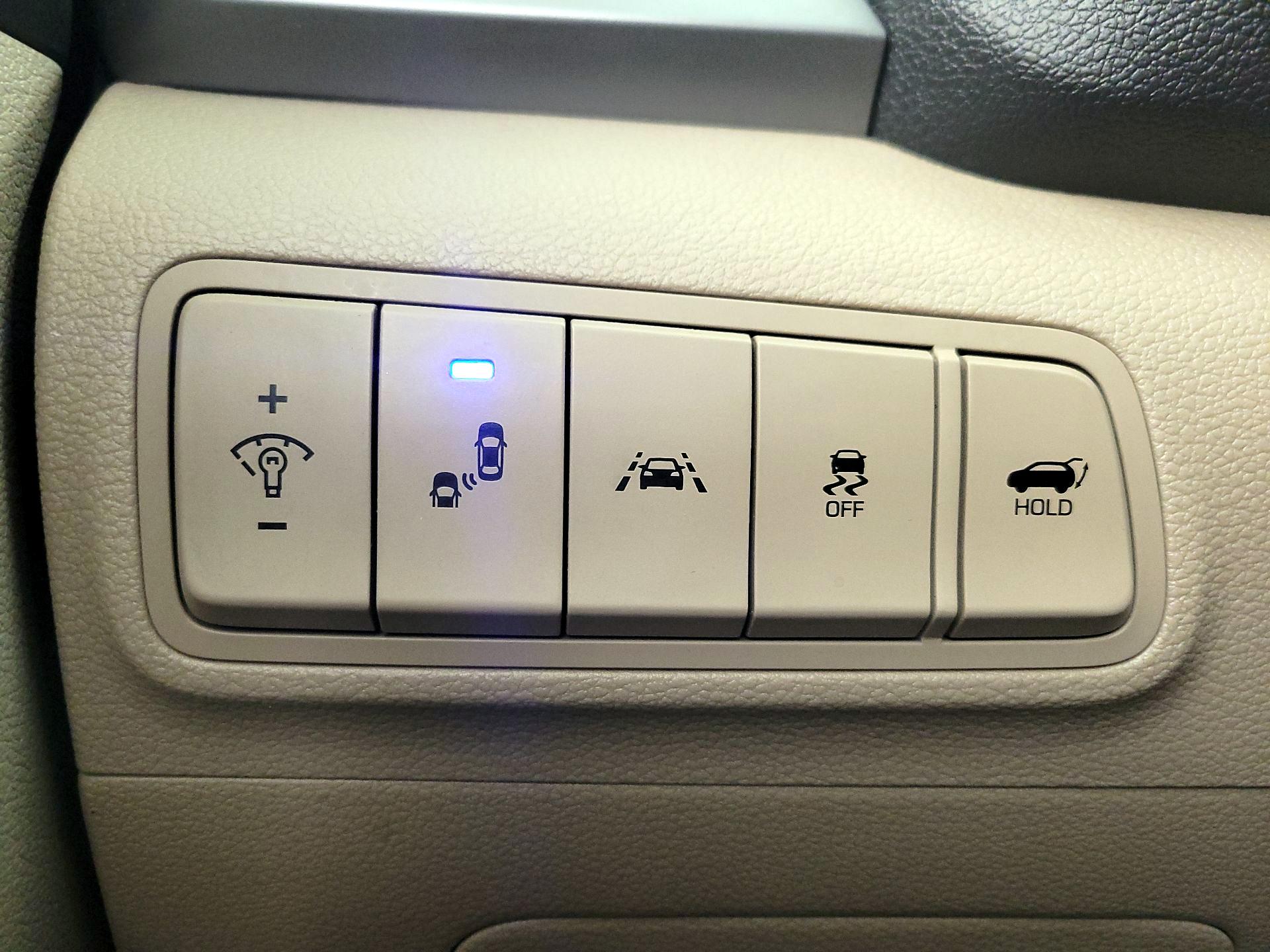 Thumbnail: 2016 Hyundai Tucson - 13