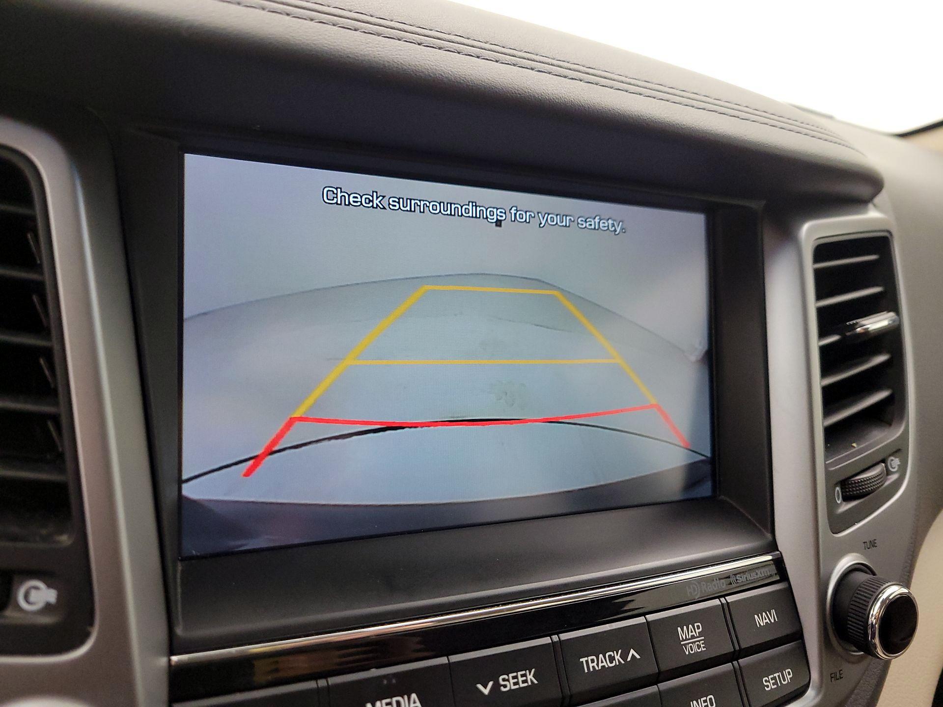 Thumbnail: 2016 Hyundai Tucson - 15