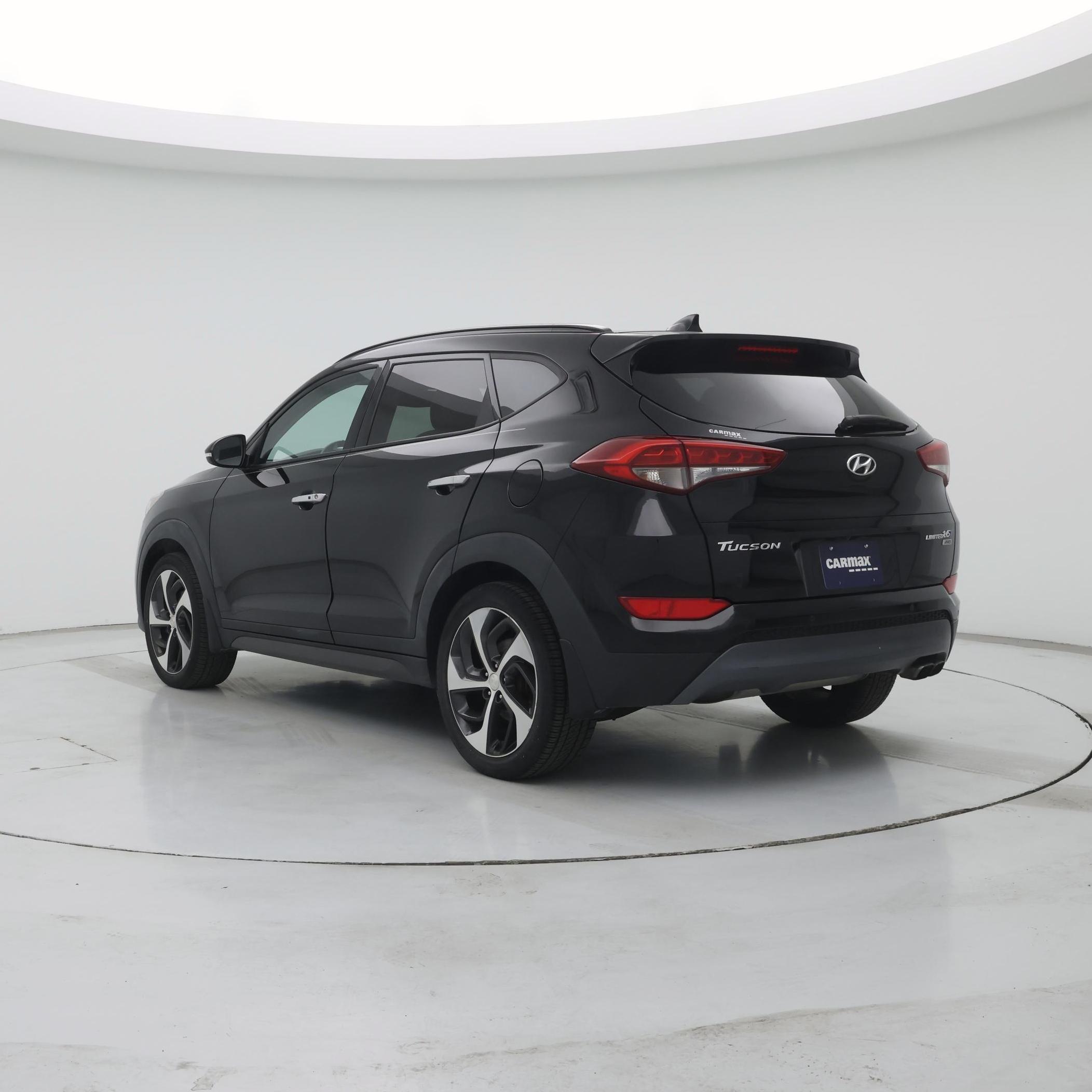 Thumbnail: 2016 Hyundai Tucson - 2