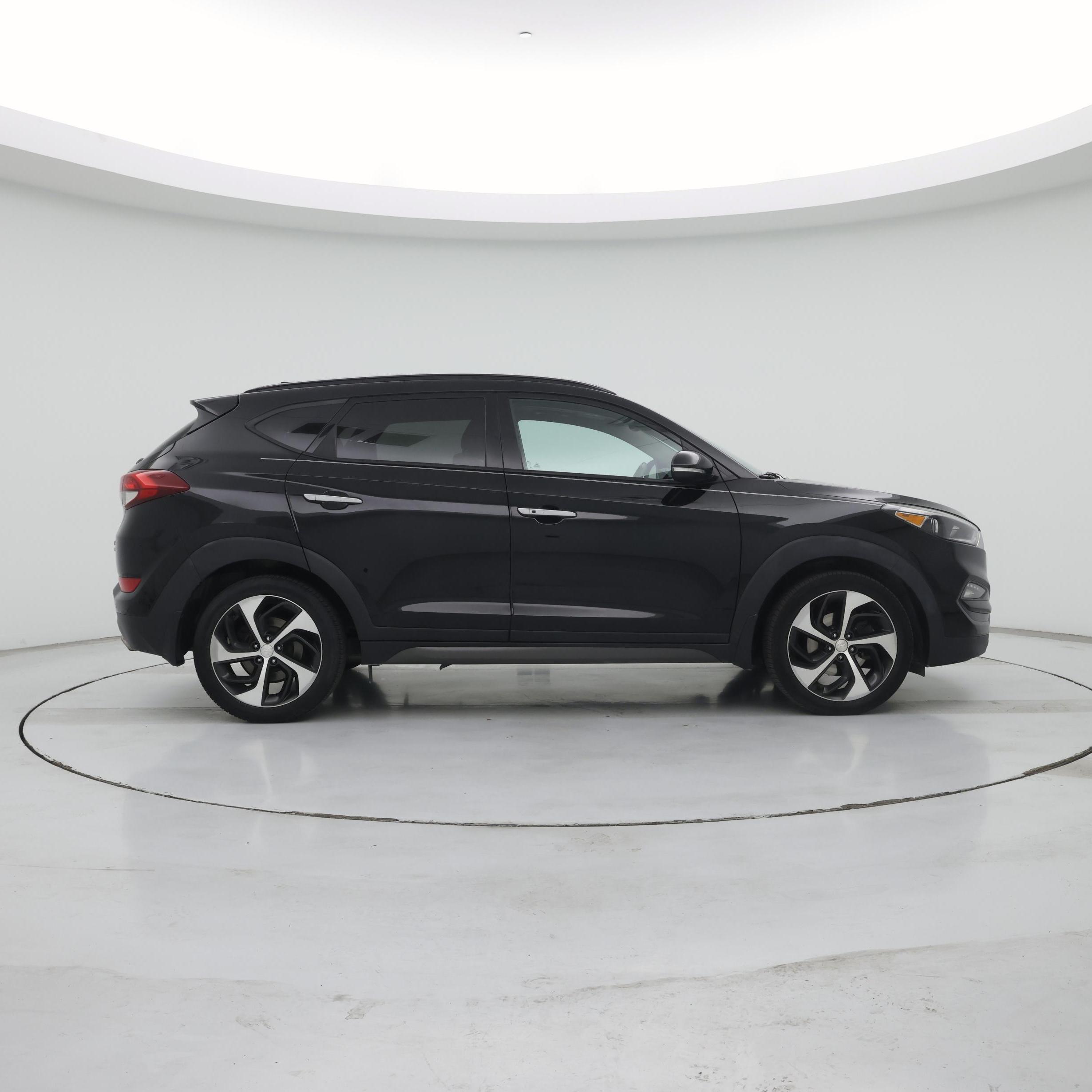 Thumbnail: 2016 Hyundai Tucson - 7