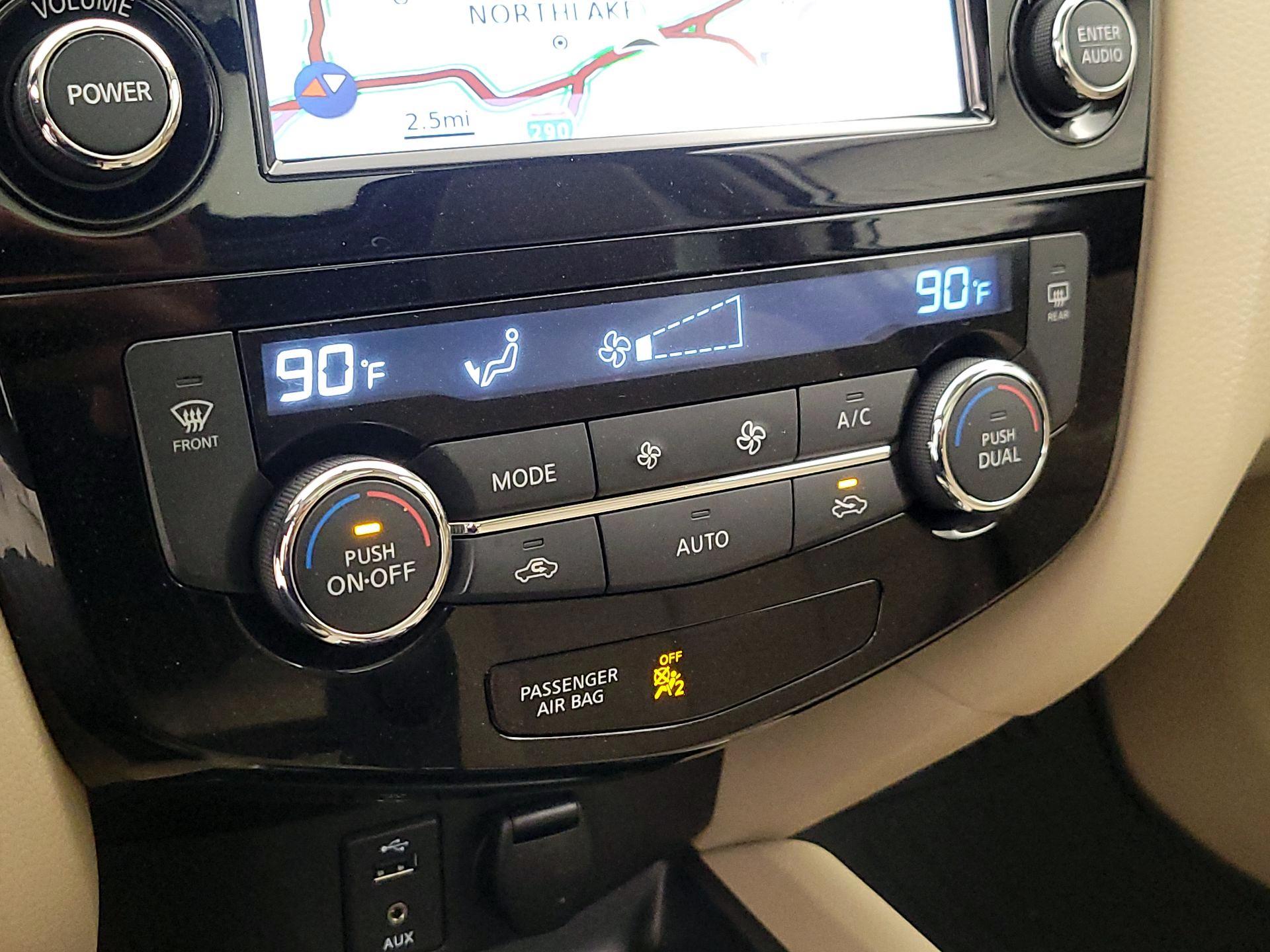 Thumbnail: 2016 Nissan Rogue - 17