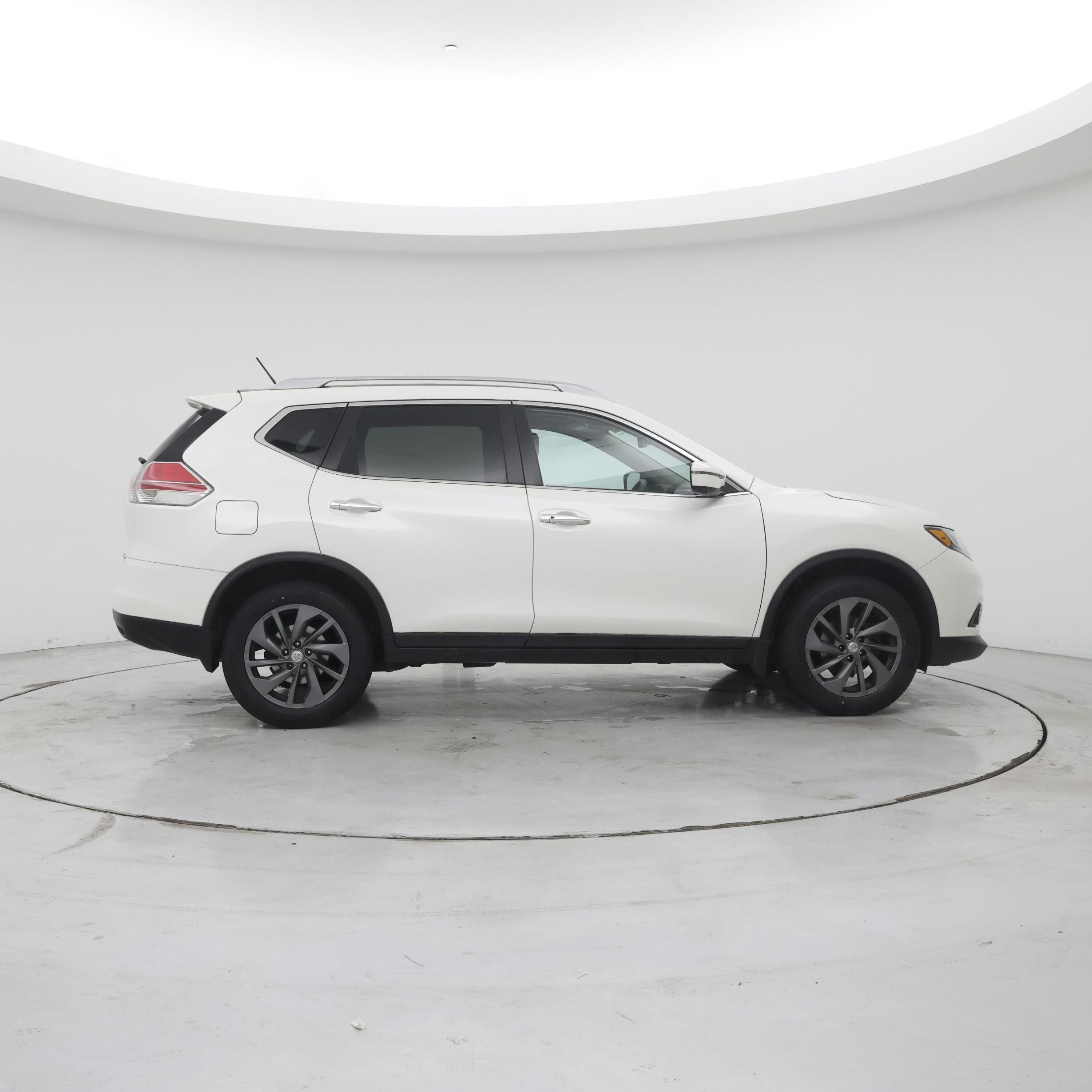 Thumbnail: 2016 Nissan Rogue - 7